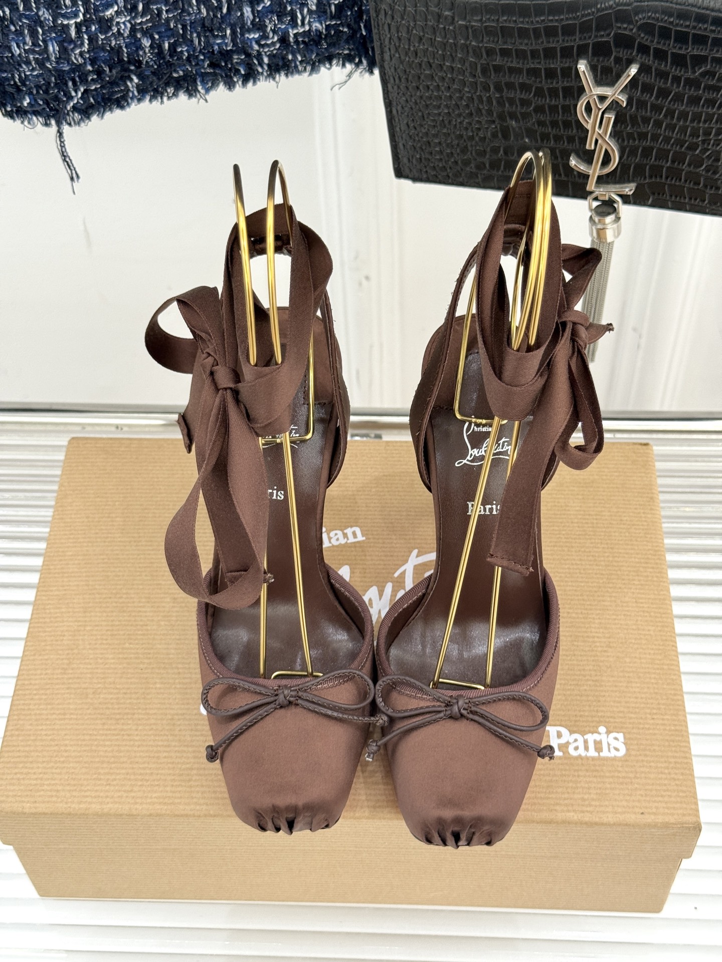 ChristinLouboutin/CL25WF新品猪鼻子蝴蝶结高跟凉鞋在时尚的舞台上CL始终是璀璨的明