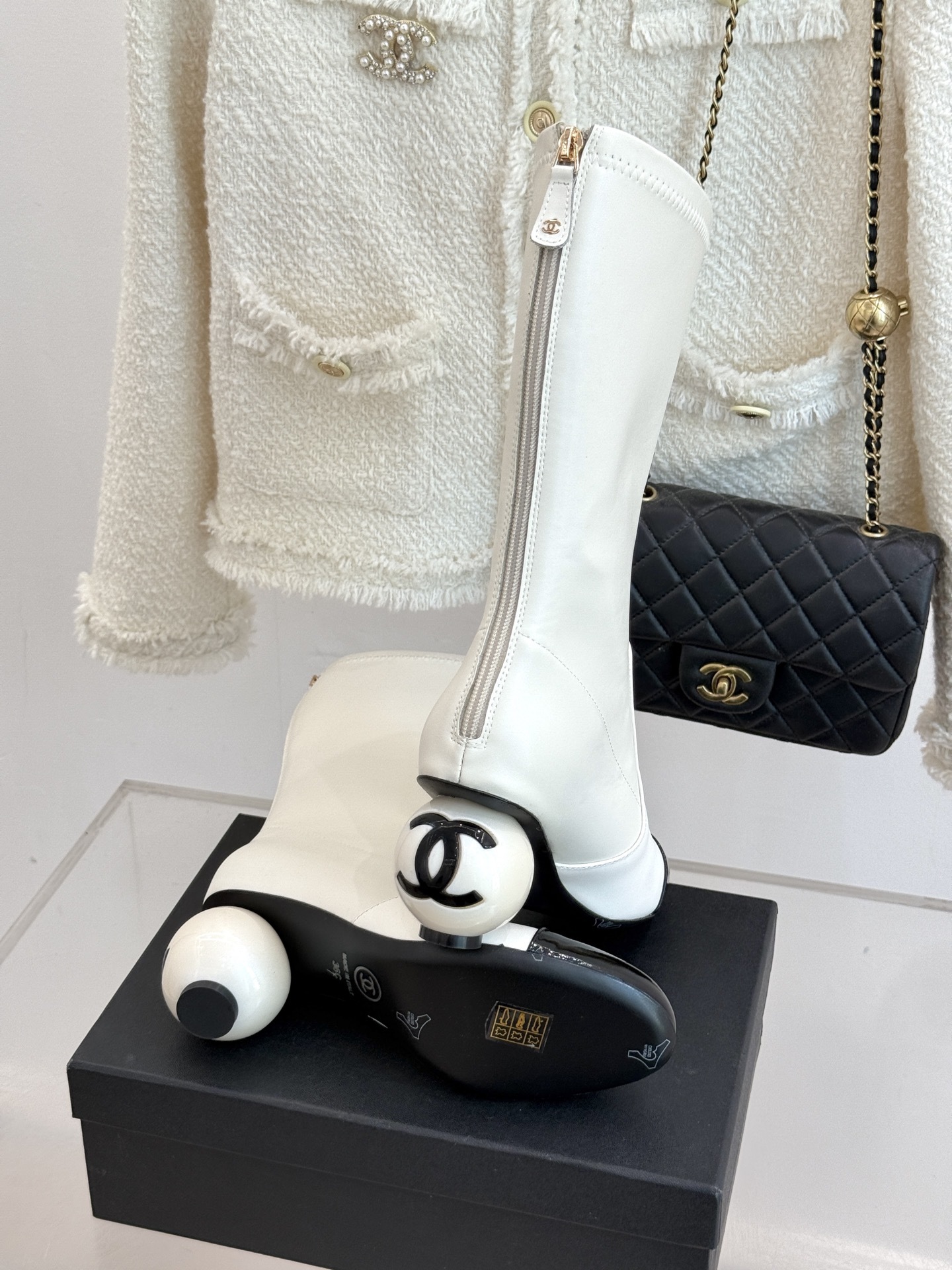 CHANE*|小香25A秋冬新品双C巨型珍珠跟走秀弹力靴在米兰时尚的T台上 亮相便艳惊四座成功晋升为潮流