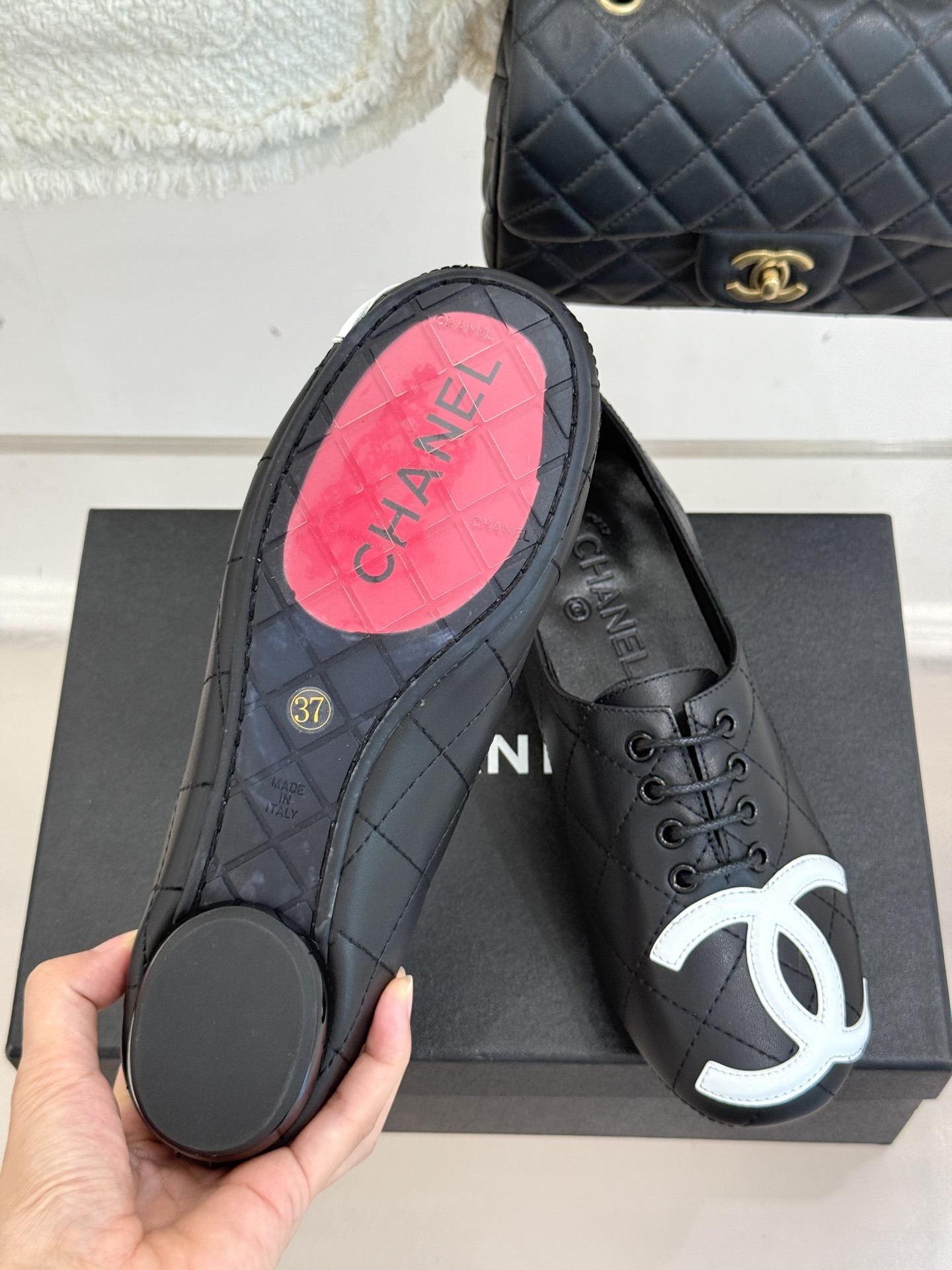 CHANE*｜小香经典双C中古芭蕾舞鞋小皮鞋标志性的大双C logo夺目而精致诉说着品牌百年的传奇历史与