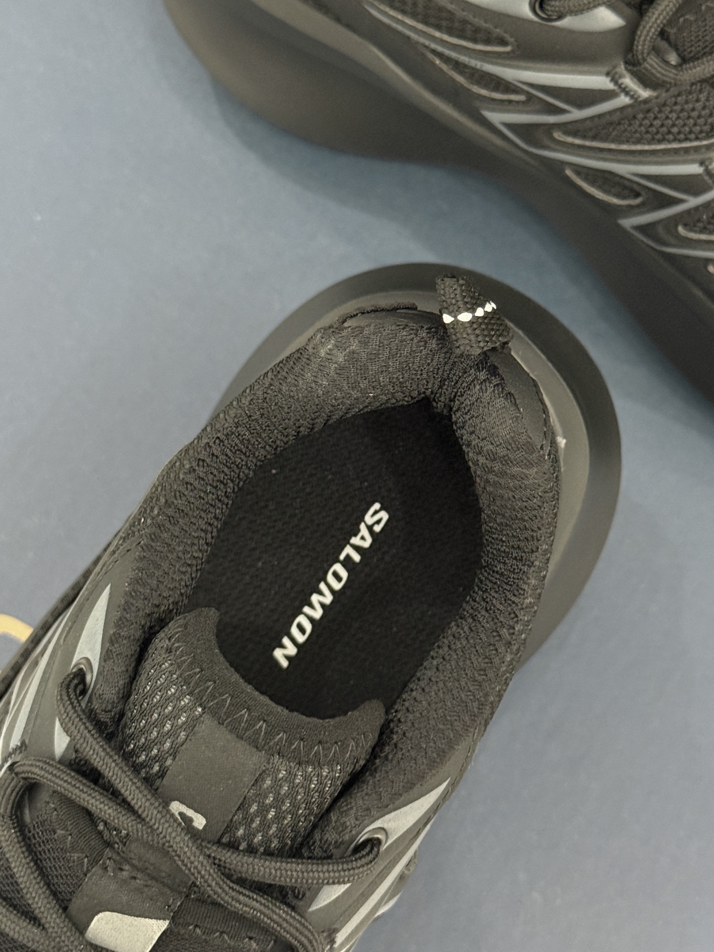 COMME des GARÇONS x SALOMON XT-6 萨洛蒙联名厚底运动鞋当先锋解构美学撞上