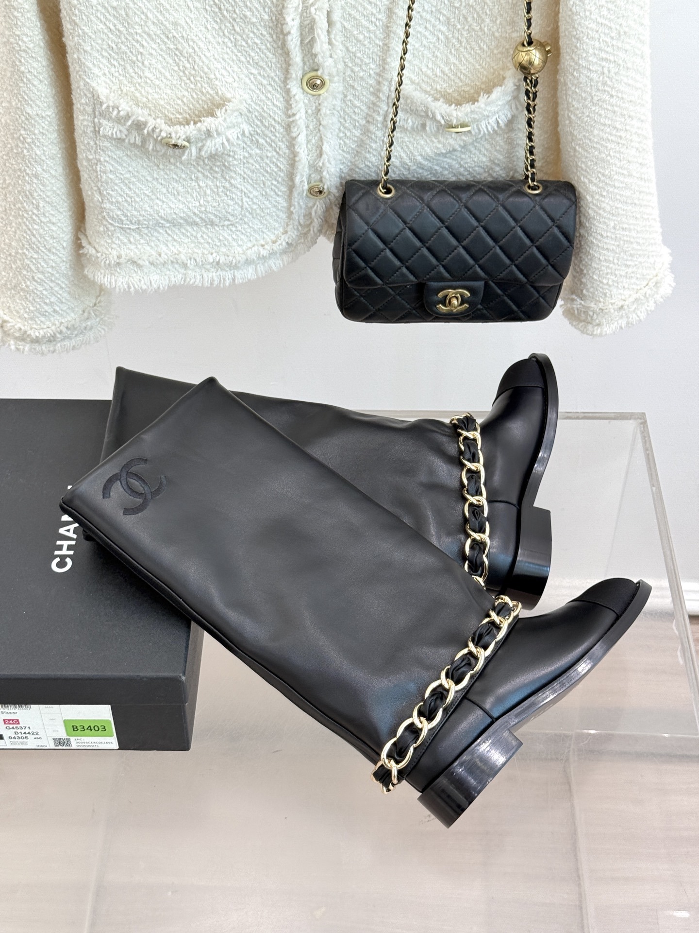 CHANE*|小香25k秋冬新品大链条拼色粗跟裤管靴标志性的大链条设计,把经典玩出花!粗旷却不失精致的金