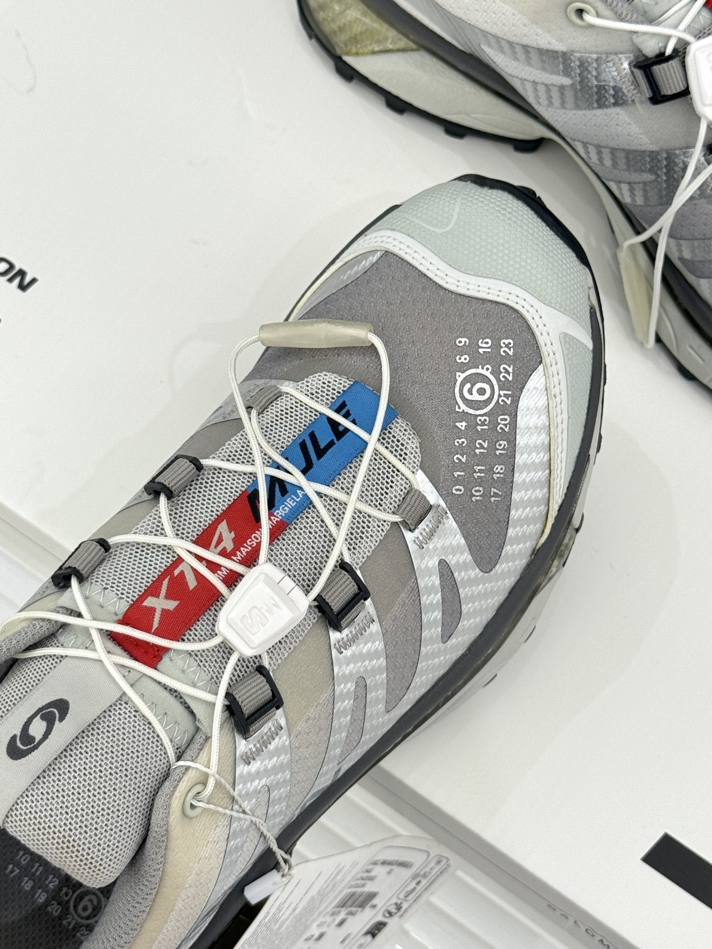 SALOMON x MM6 XT-4 mule情侣款机能休闲运动鞋自从入手它 我鞋柜里其他鞋都失宠了。这
