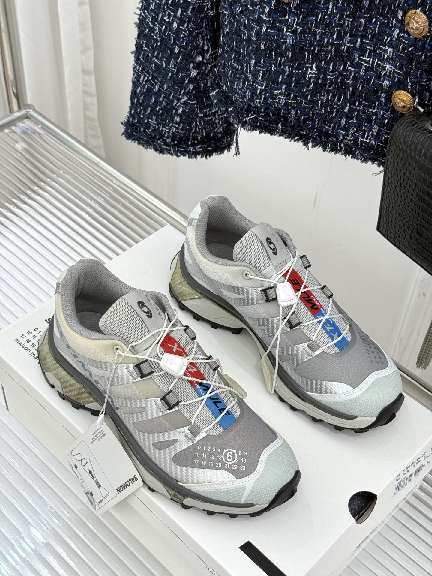 SALOMON x MM6 XT-4 mule情侣款机能休闲运动鞋自从入手它 我鞋柜里其他鞋都失宠了。这