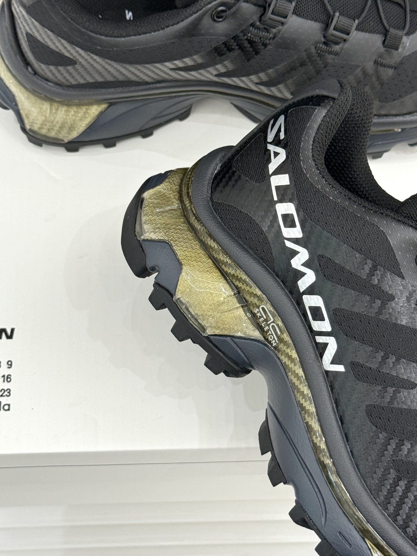 SALOMON x MM6 XT-4 mule情侣款机能休闲运动鞋自从入手它 我鞋柜里其他鞋都失宠了。这