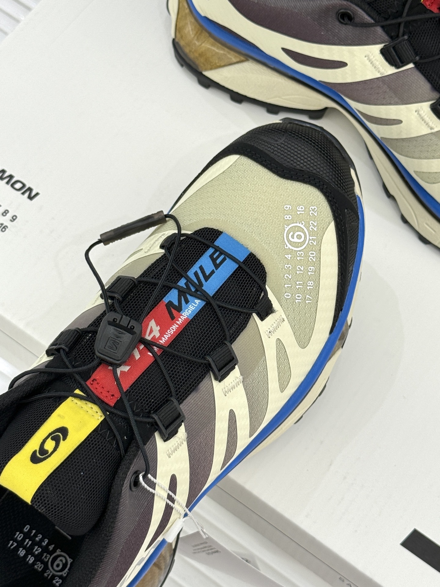 SALOMON x MM6 XT-4 mule情侣款机能休闲运动鞋自从入手它 我鞋柜里其他鞋都失宠了。这
