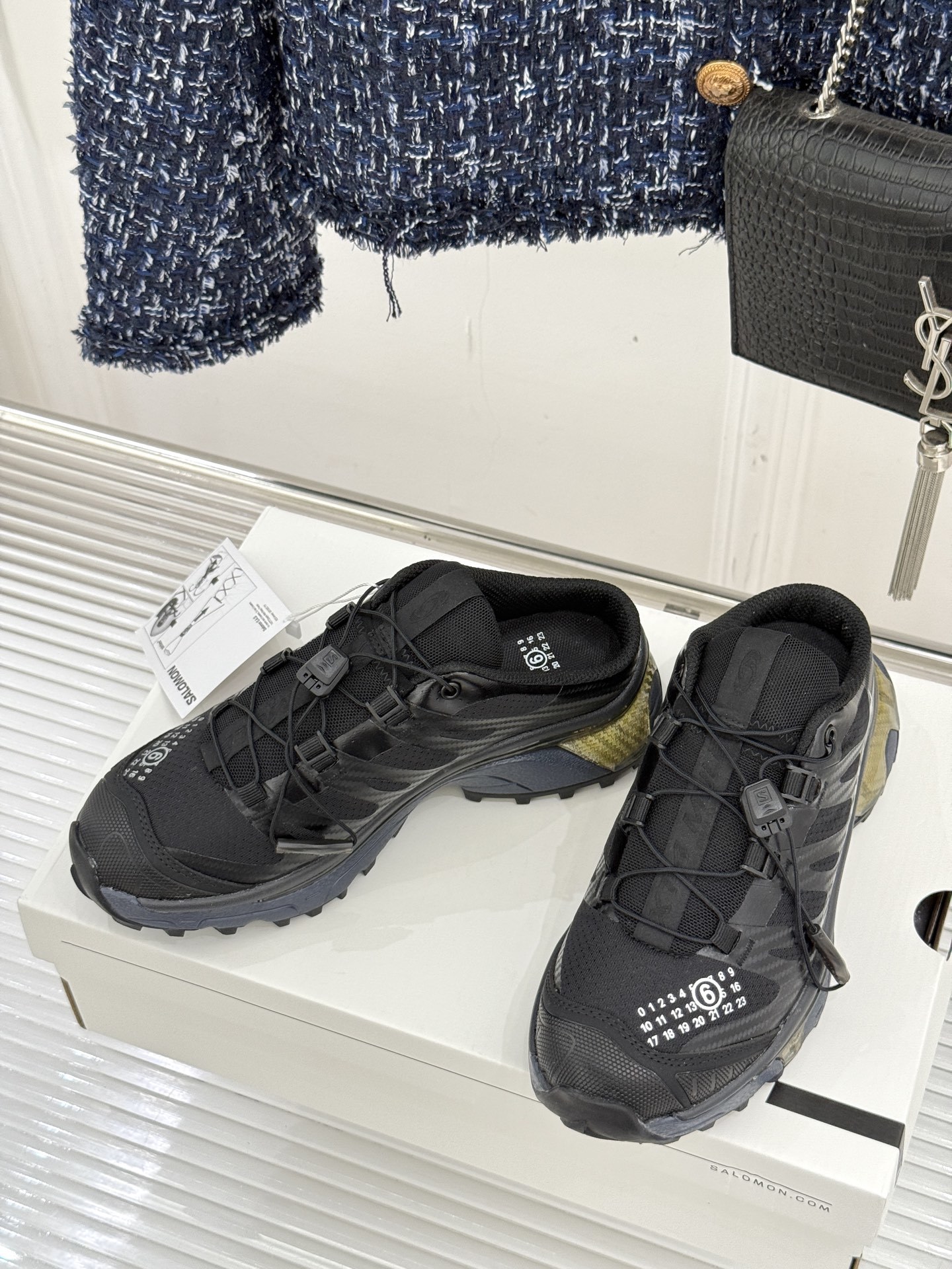 SALOMON x MM6 XT-4 mule情侣款机能休闲运动鞋自从入手它 我鞋柜里其他鞋都失宠了。这