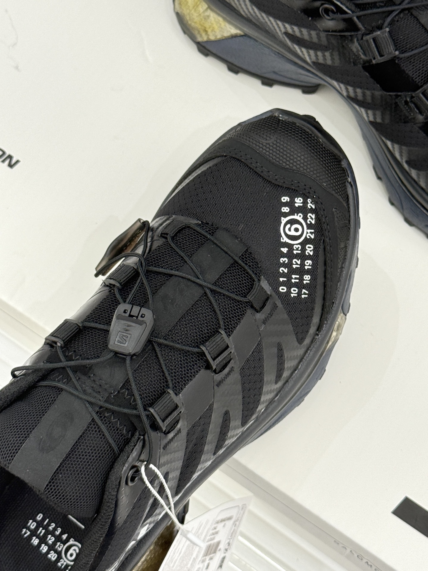 SALOMON x MM6 XT-4 mule情侣款机能休闲运动鞋自从入手它 我鞋柜里其他鞋都失宠了。这