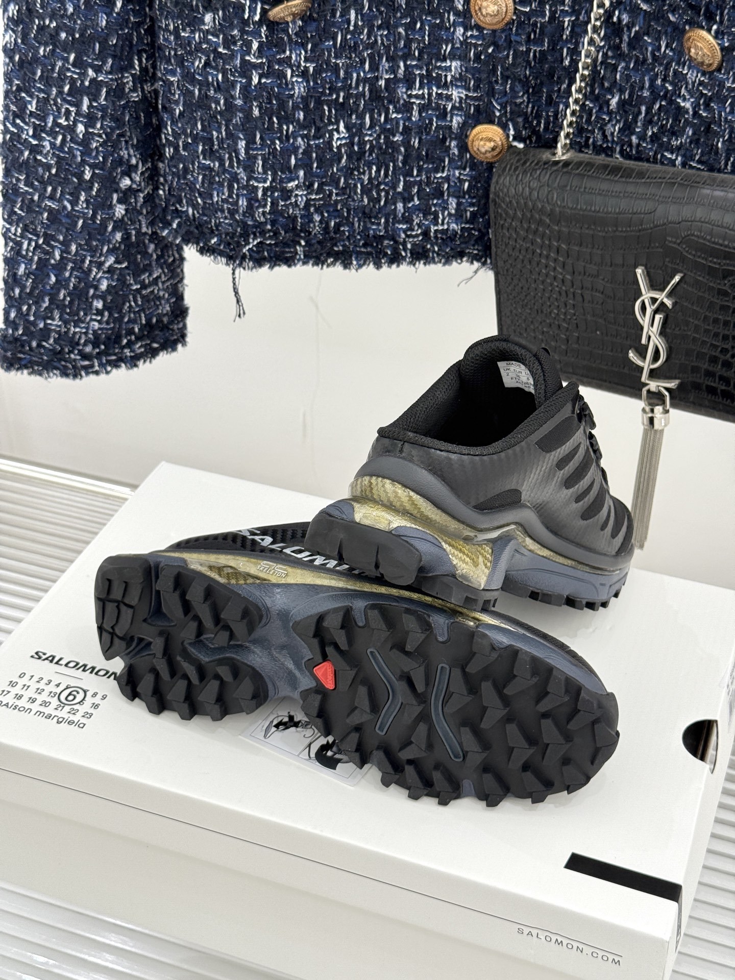 SALOMON x MM6 XT-4 mule情侣款机能休闲运动鞋自从入手它 我鞋柜里其他鞋都失宠了。这