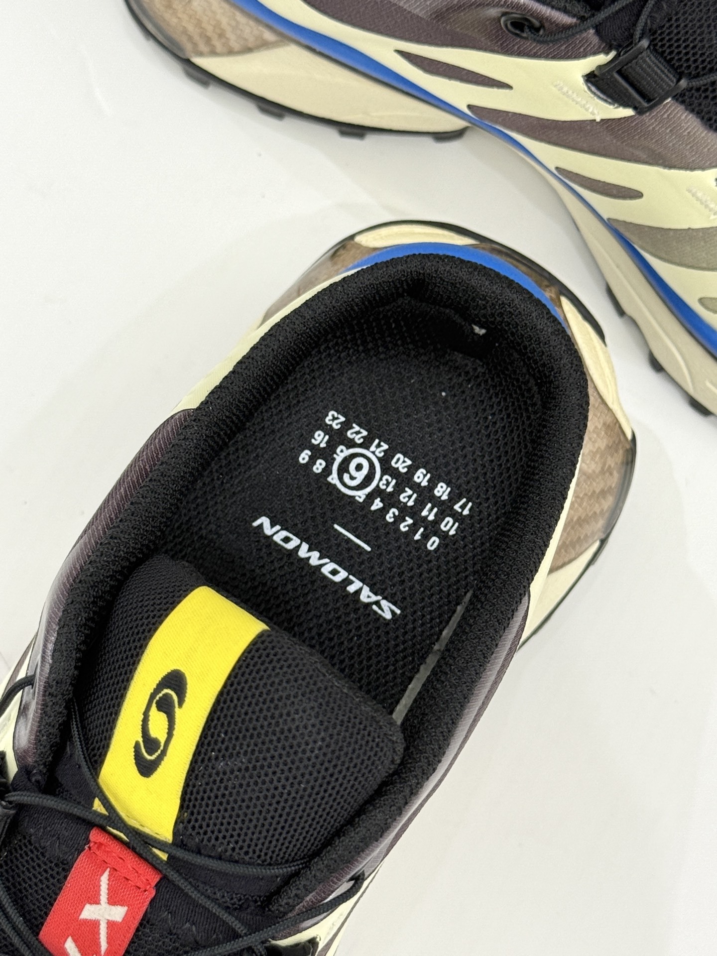 SALOMON x MM6 XT-4 mule情侣款机能休闲运动鞋自从入手它 我鞋柜里其他鞋都失宠了。这