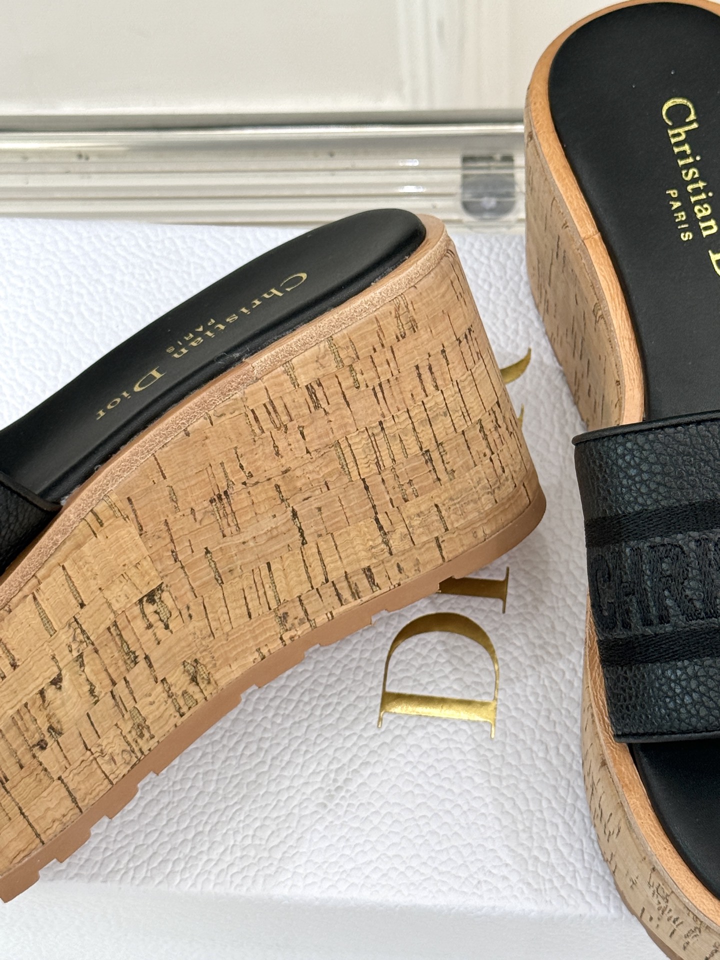 Dior/迪奥25WF新品字母刺绣木纹厚底拖鞋CD标志刺绣醒目吸睛 一眼锁定D家格调厚鞋底融合木质 橡胶