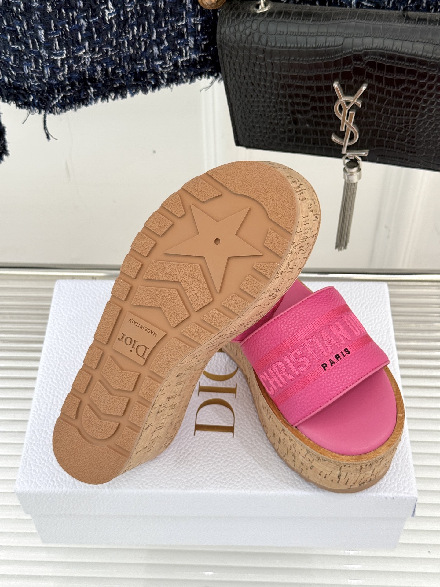 Dior/迪奥25WF新品字母刺绣木纹厚底拖鞋CD标志刺绣醒目吸睛 一眼锁定D家格调厚鞋底融合木质 橡胶