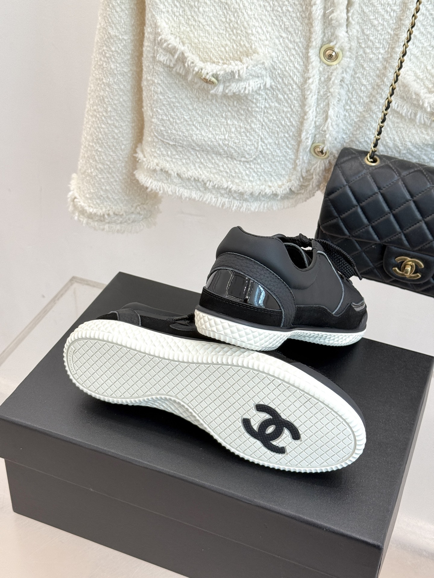 Chanel Women's Black Leather CC Logo Lace-Up Sneakers Size 35-39 10 i1757354064611 3773 0 8