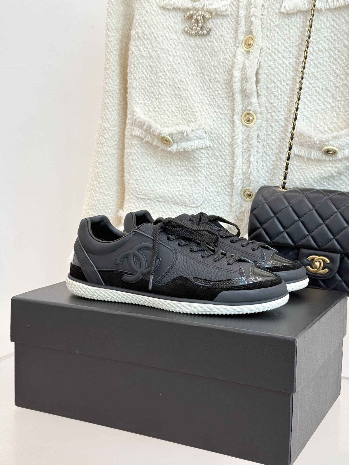 Chanel Women's Black Leather CC Logo Lace-Up Sneakers Size 35-39 2 i1757354064709 3028 0 0