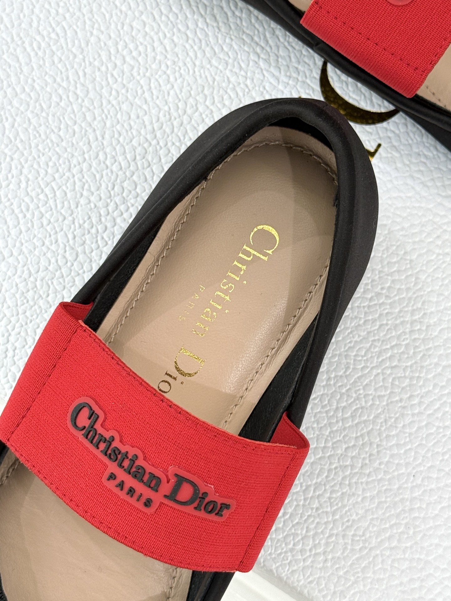 Dior/迪奥25WF新品字母弹力带芭蕾舞鞋跳舞鞋这双芭蕾舞鞋 上脚美到爆炸无疑是优雅与舒适的极致融合。