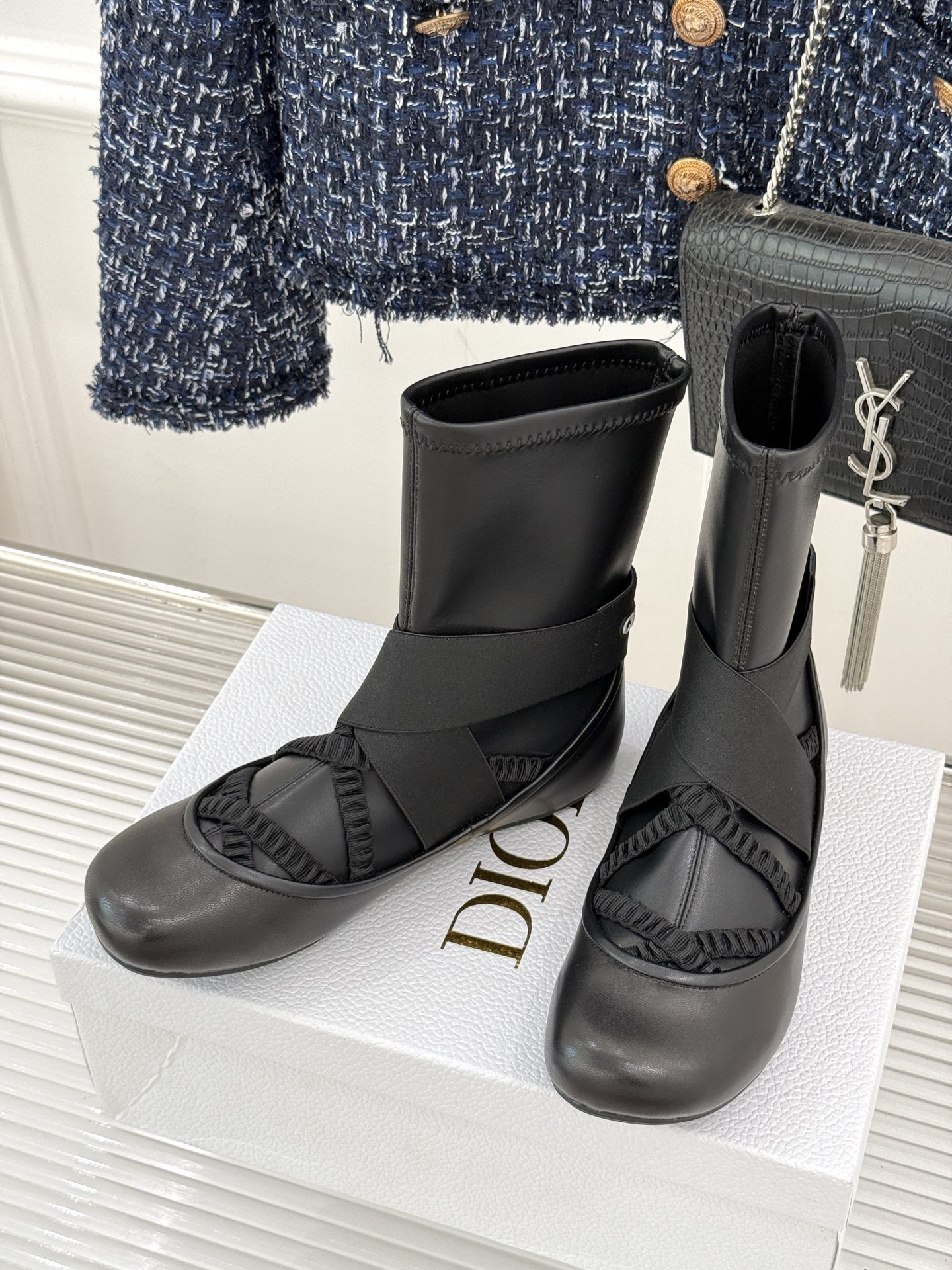 Dior/迪奥25WF新品字母交叉弹力带芭蕾舞弹力靴短靴这双芭蕾舞弹力靴 上脚美到爆炸是品牌经典美学与现