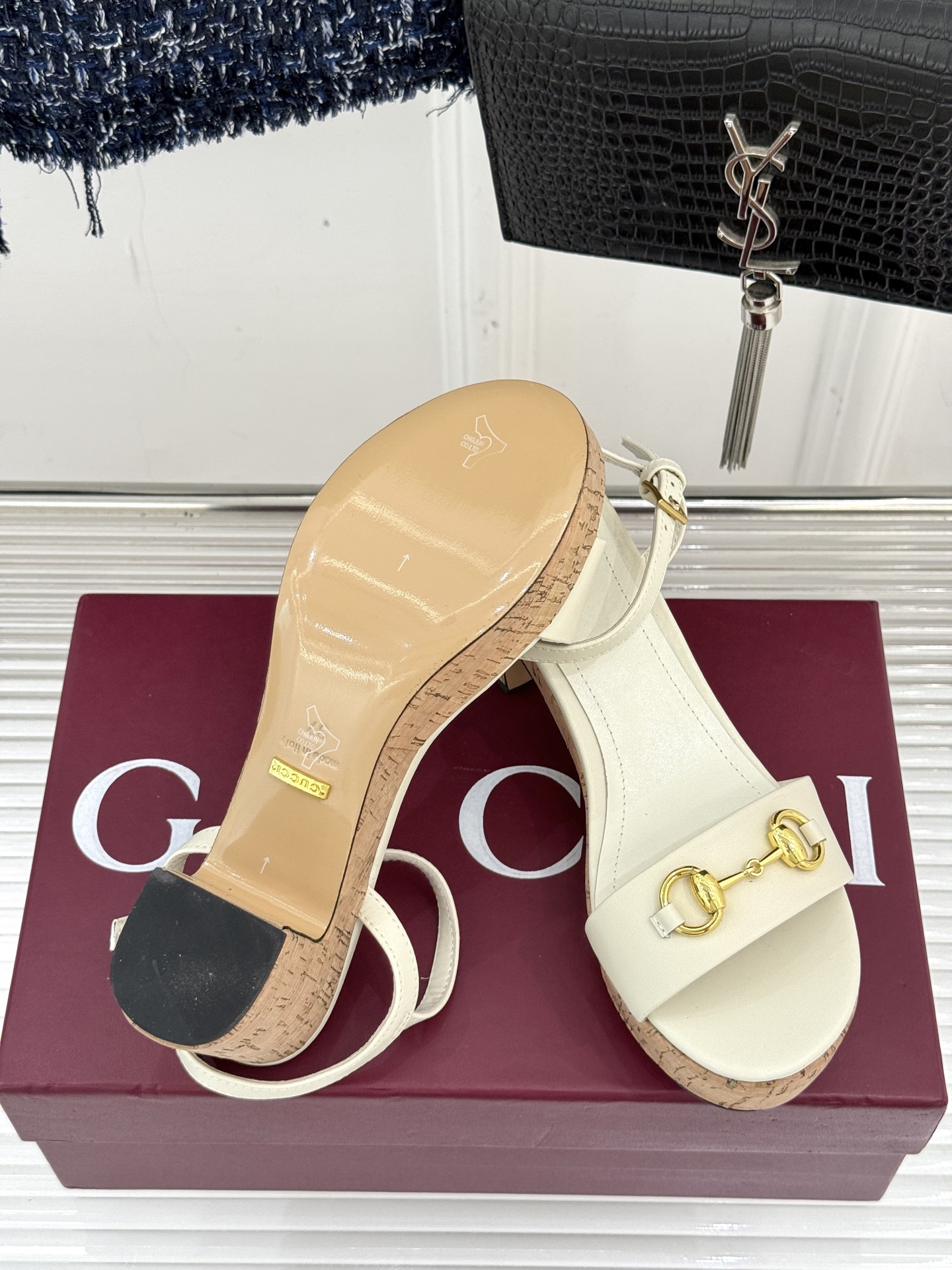 Gucci/古驰经典马衔扣粗跟防水台凉鞋当G家标志性马衔扣 邂逅时髦粗跟防水台一场华丽与舒适兼得的时尚盛