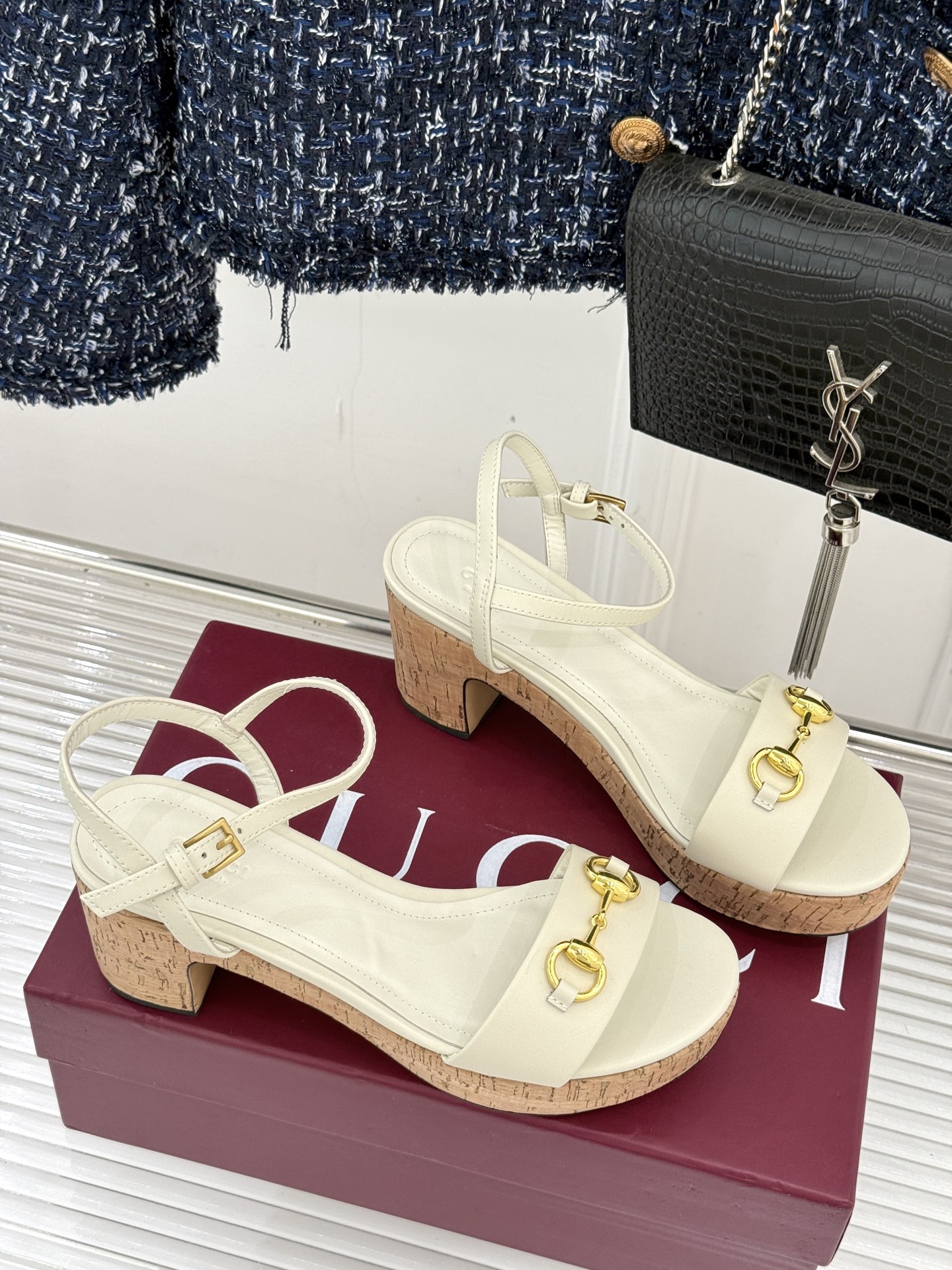 Gucci/古驰经典马衔扣粗跟防水台凉鞋当G家标志性马衔扣 邂逅时髦粗跟防水台一场华丽与舒适兼得的时尚盛