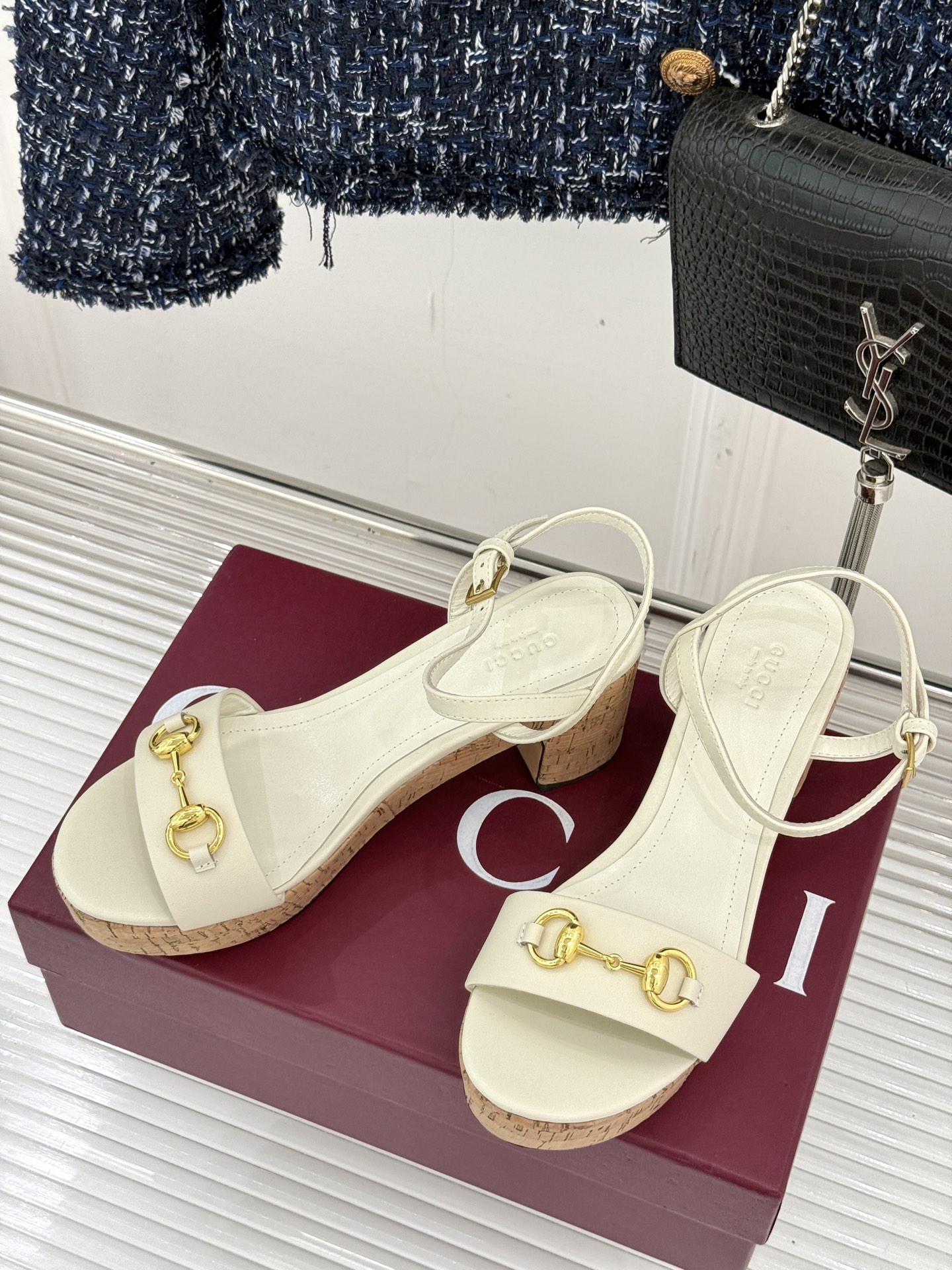 Gucci/古驰经典马衔扣粗跟防水台凉鞋当G家标志性马衔扣 邂逅时髦粗跟防水台一场华丽与舒适兼得的时尚盛
