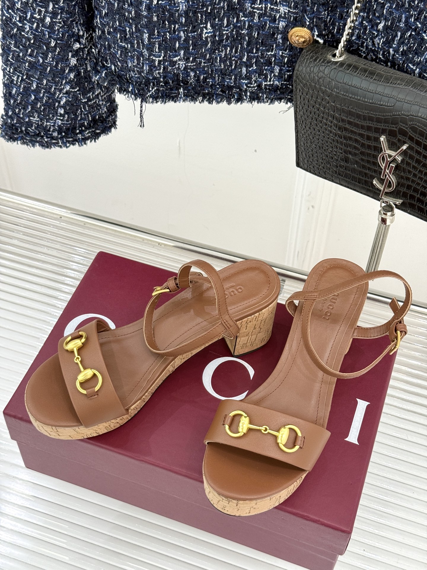 Gucci/古驰经典马衔扣粗跟防水台凉鞋当G家标志性马衔扣 邂逅时髦粗跟防水台一场华丽与舒适兼得的时尚盛