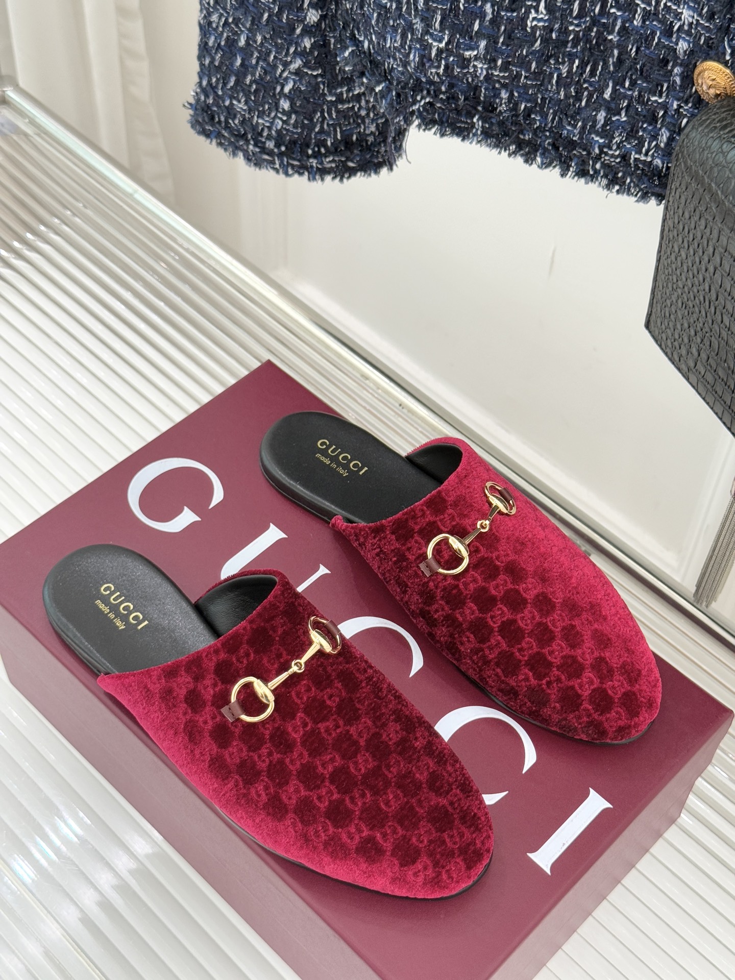 Gucci/古驰25WF新品老花马衔扣半拖 一脚蹬的自在 被G家马衔扣半拖轻松拿捏。标志性马衔扣搭配老花