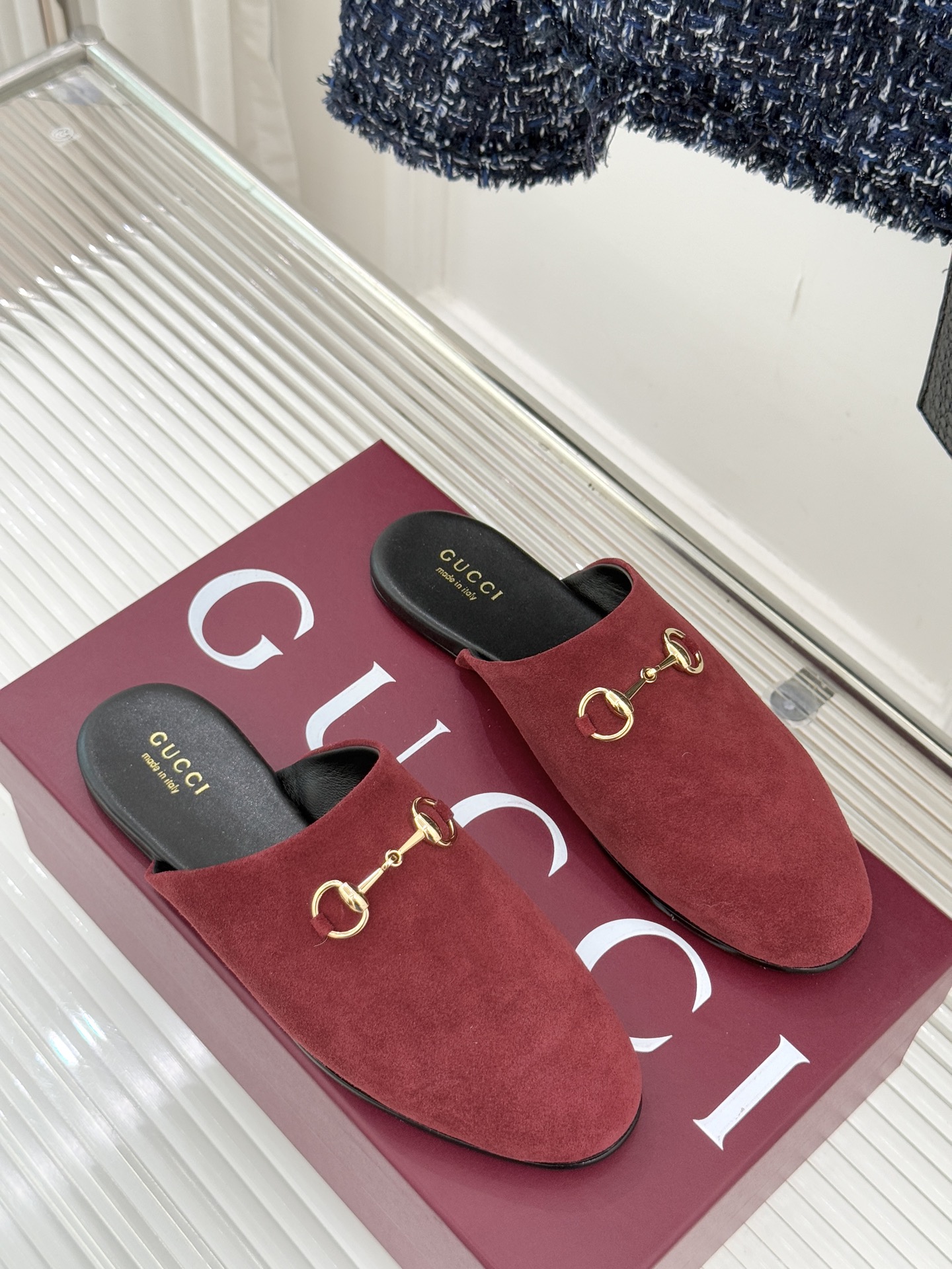Gucci/古驰25WF新品老花马衔扣半拖 一脚蹬的自在 被G家马衔扣半拖轻松拿捏。标志性马衔扣搭配老花