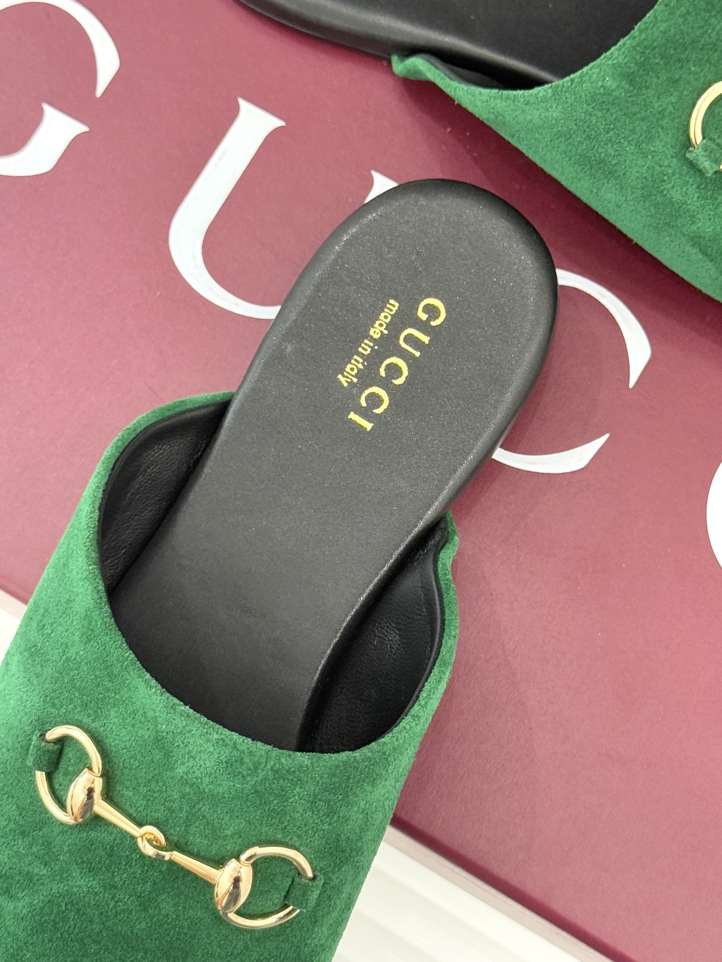 Gucci/古驰25WF新品老花马衔扣半拖 一脚蹬的自在 被G家马衔扣半拖轻松拿捏。标志性马衔扣搭配老花