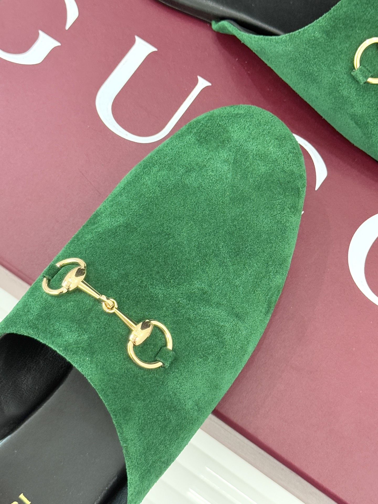 Gucci/古驰25WF新品老花马衔扣半拖 一脚蹬的自在 被G家马衔扣半拖轻松拿捏。标志性马衔扣搭配老花
