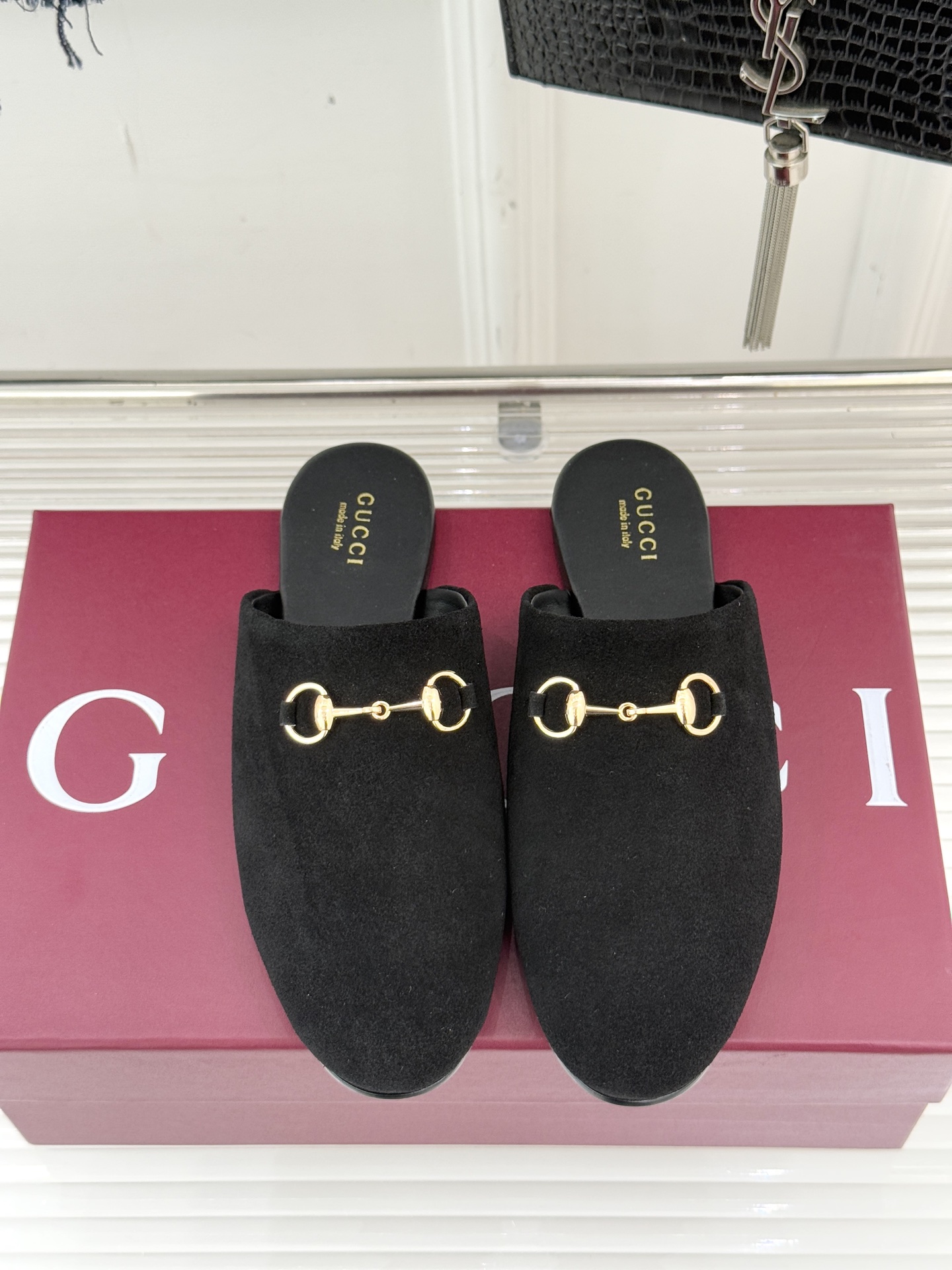 Gucci/古驰25WF新品老花马衔扣半拖 一脚蹬的自在 被G家马衔扣半拖轻松拿捏。标志性马衔扣搭配老花