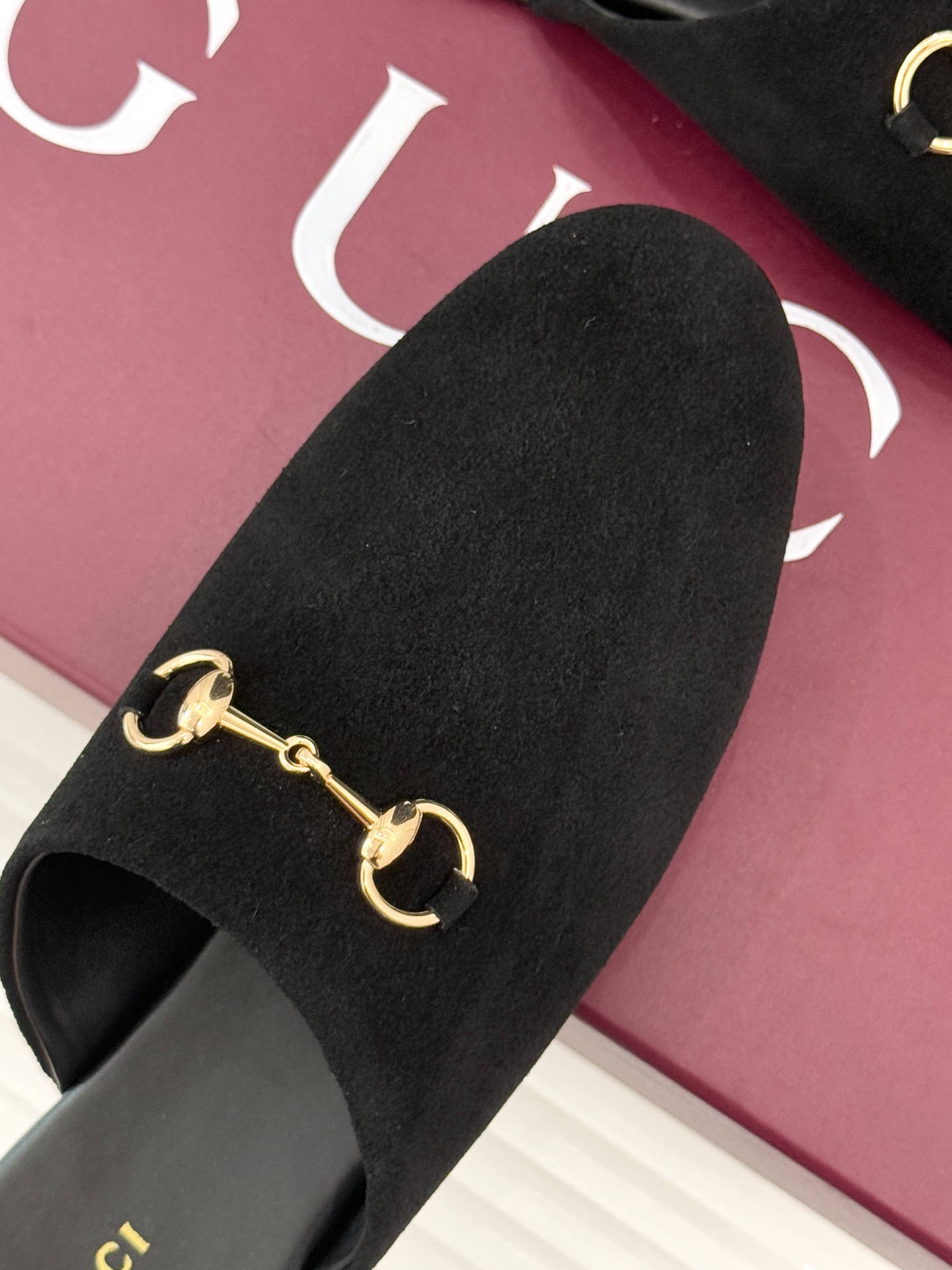 Gucci/古驰25WF新品老花马衔扣半拖 一脚蹬的自在 被G家马衔扣半拖轻松拿捏。标志性马衔扣搭配老花