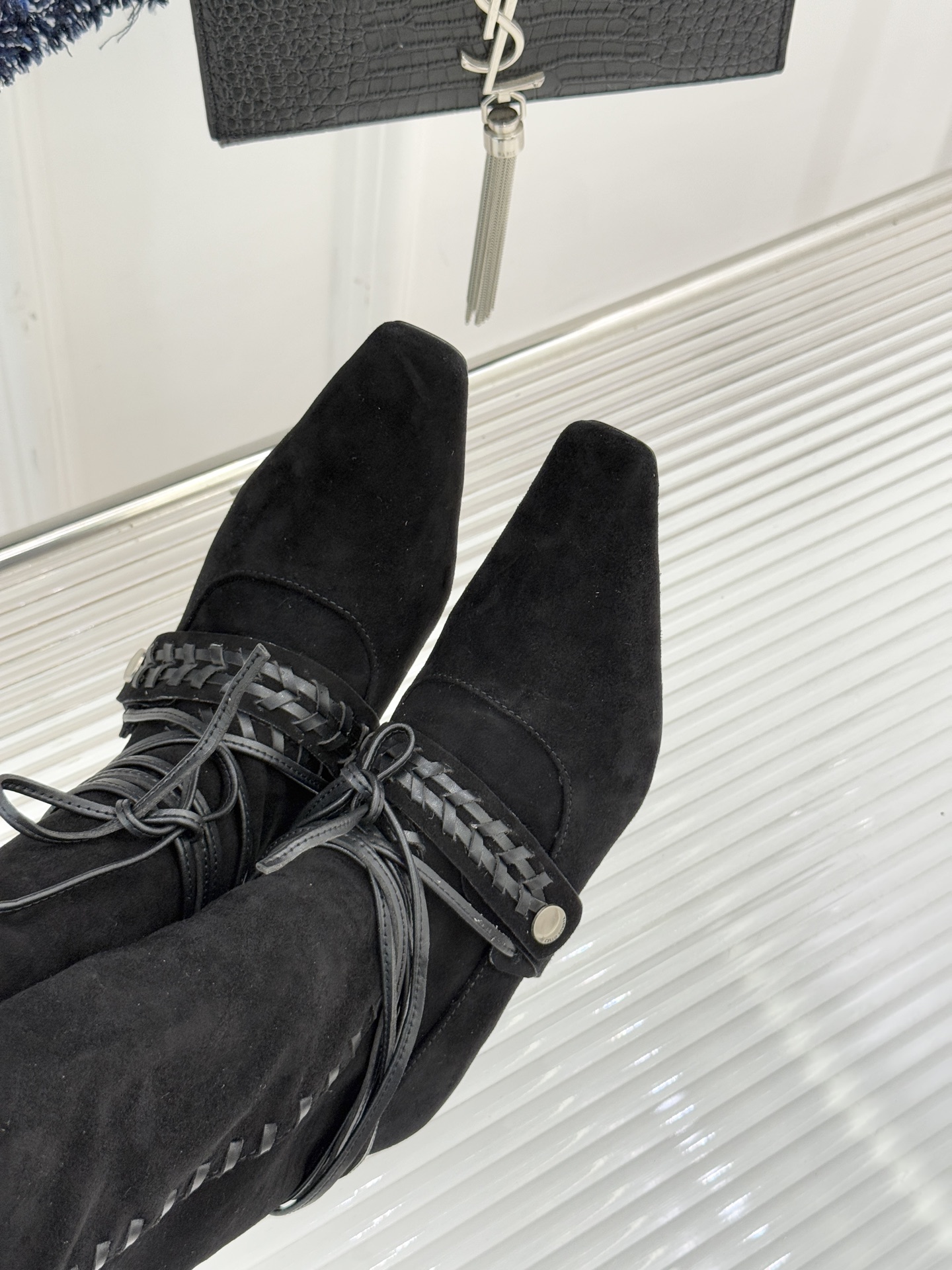 Cello Sonata 25WF新品编织绑带复古猫跟堆堆靴当编织的肌理碰撞复古堆堆靴型这款短靴便成了秋