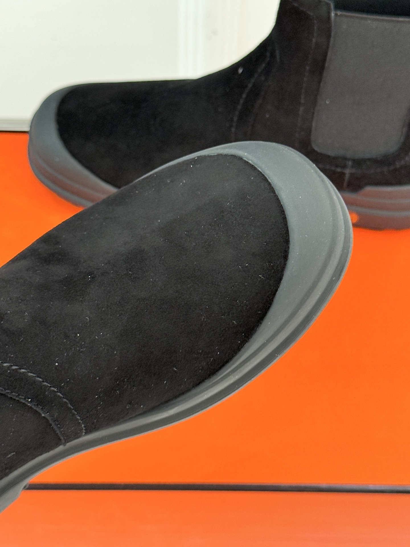 Hermès/爱马仕25WF新品复古切尔西休闲厚底短靴以「Au Galop」马术基因对话都市美学这款短靴