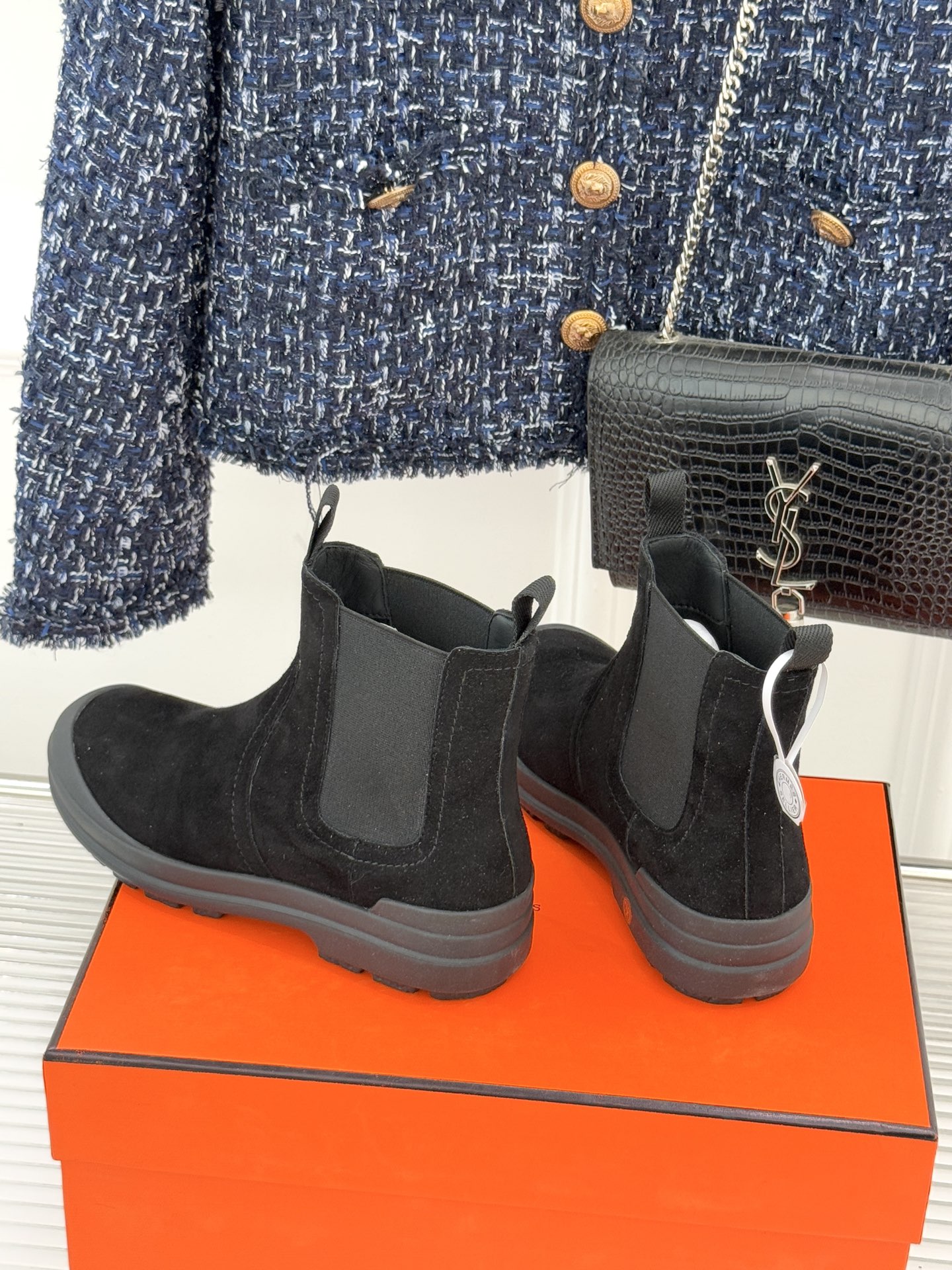 Hermès/爱马仕25WF新品复古切尔西休闲厚底短靴以「Au Galop」马术基因对话都市美学这款短靴