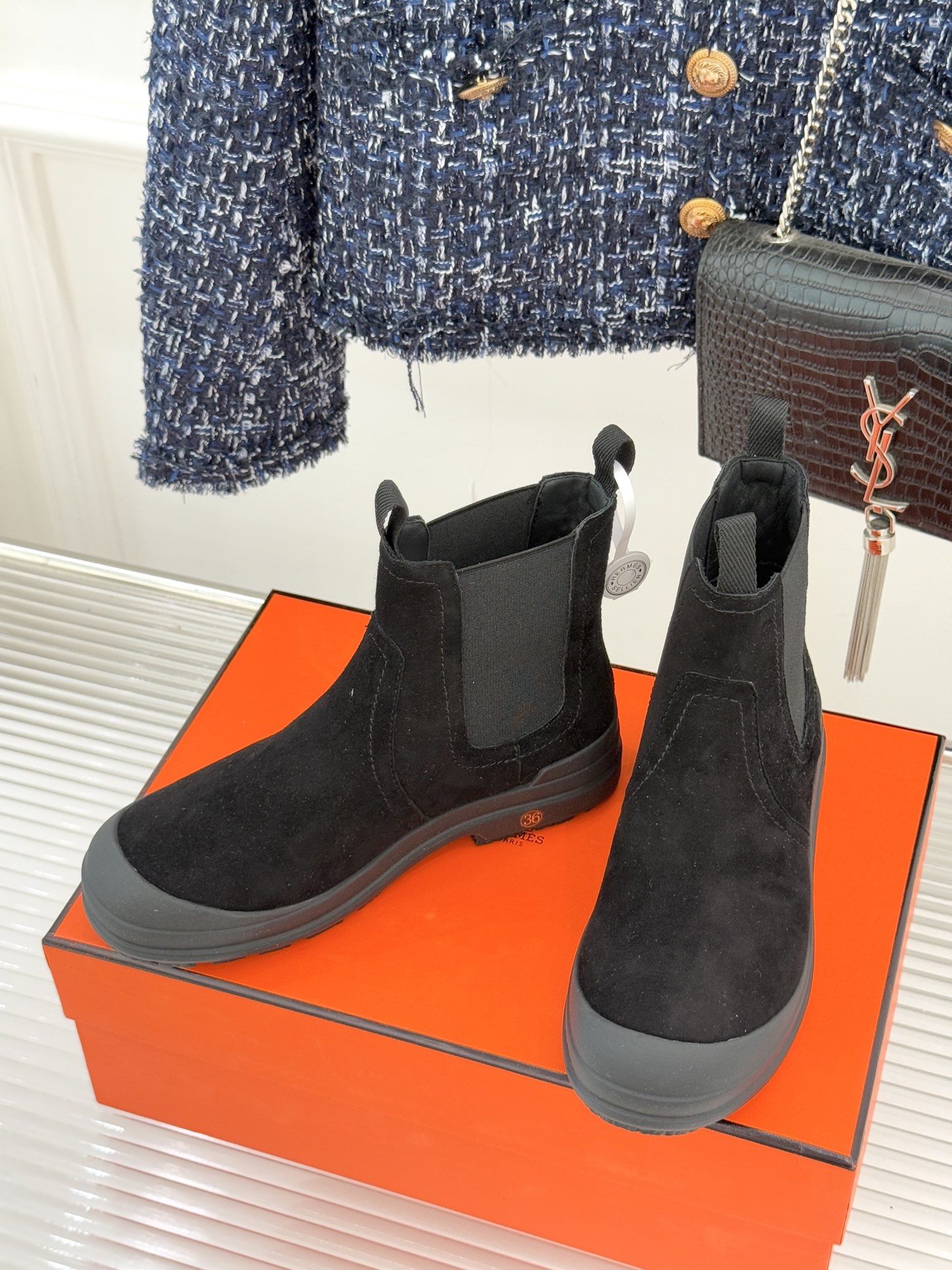 Hermès/爱马仕25WF新品复古切尔西休闲厚底短靴以「Au Galop」马术基因对话都市美学这款短靴