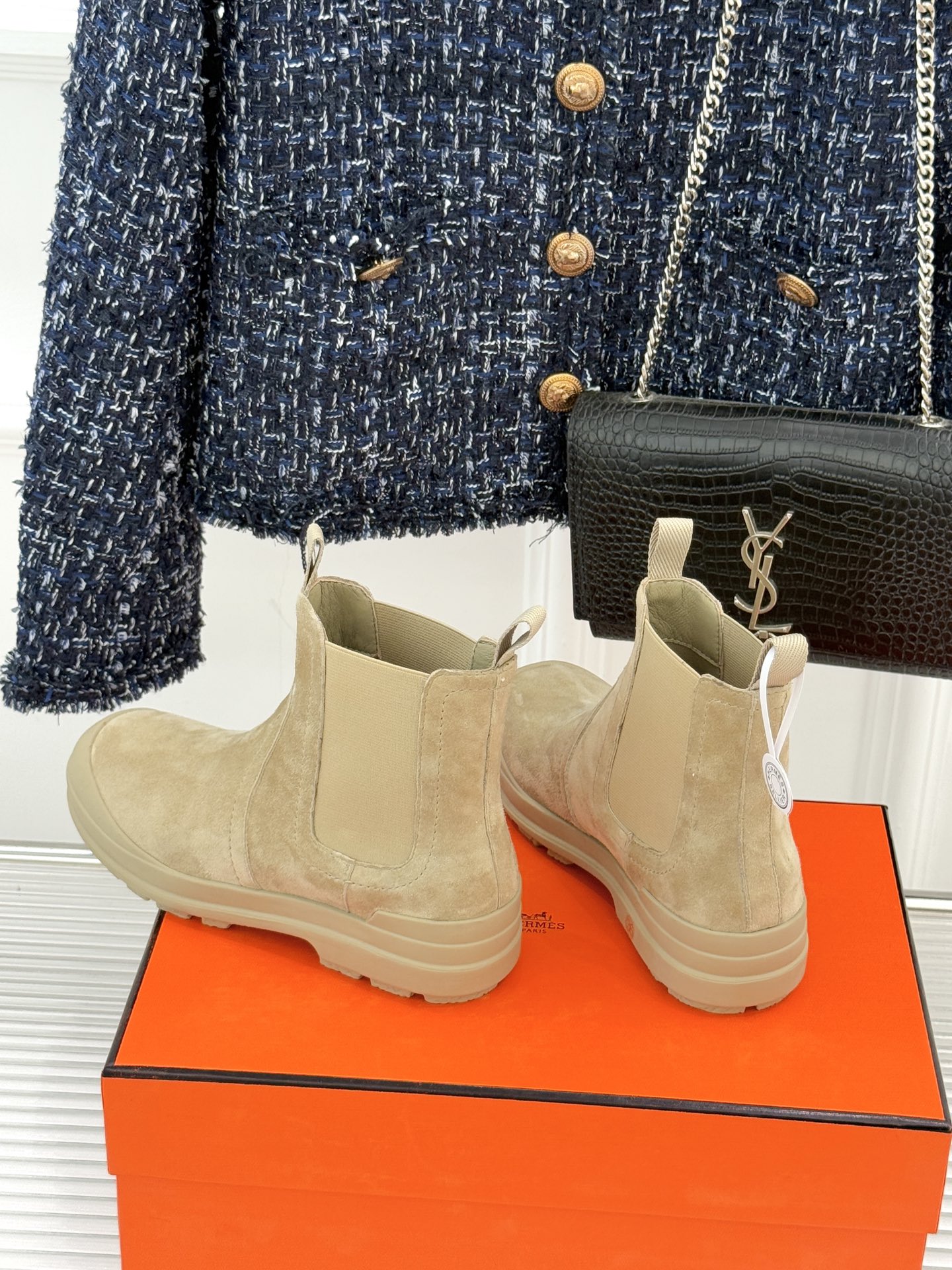 Hermès/爱马仕25WF新品复古切尔西休闲厚底短靴以「Au Galop」马术基因对话都市美学这款短靴