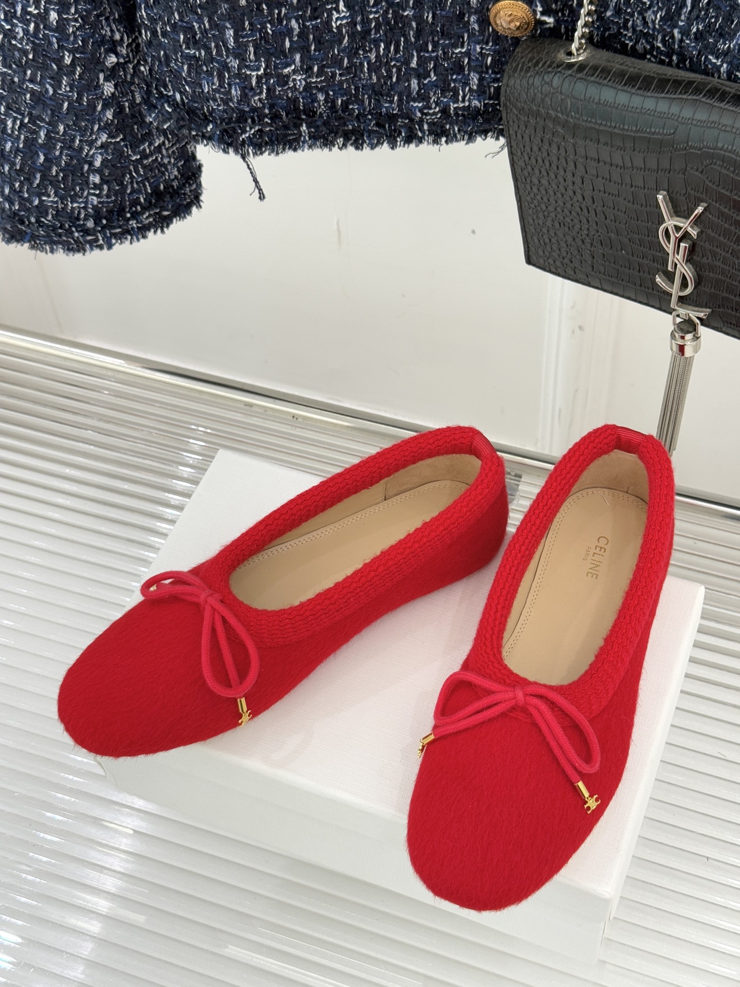 Celine /塞琳25WF新品蝴蝶结针织毛毛平底芭蕾舞鞋当芭蕾美学的灵动邂逅布尔乔亚风的慵懒精致这双芭