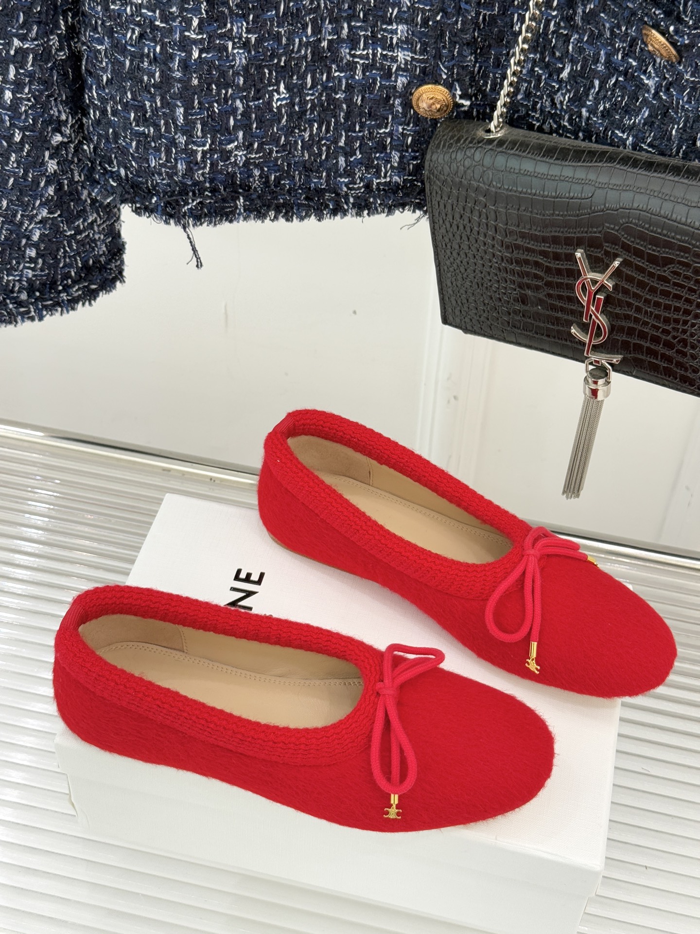 Celine /塞琳25WF新品蝴蝶结针织毛毛平底芭蕾舞鞋当芭蕾美学的灵动邂逅布尔乔亚风的慵懒精致这双芭