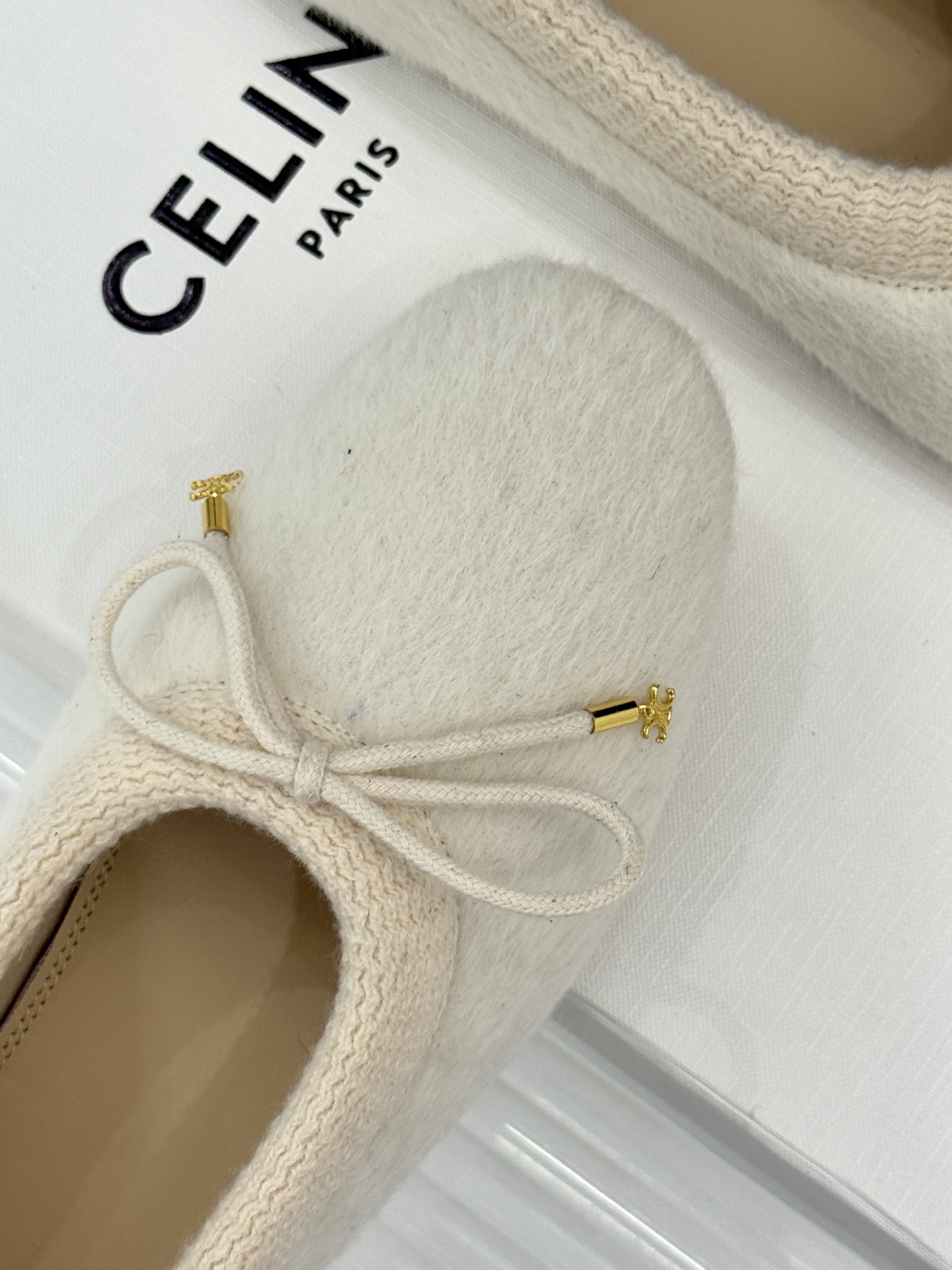 Celine /塞琳25WF新品蝴蝶结针织毛毛平底芭蕾舞鞋当芭蕾美学的灵动邂逅布尔乔亚风的慵懒精致这双芭