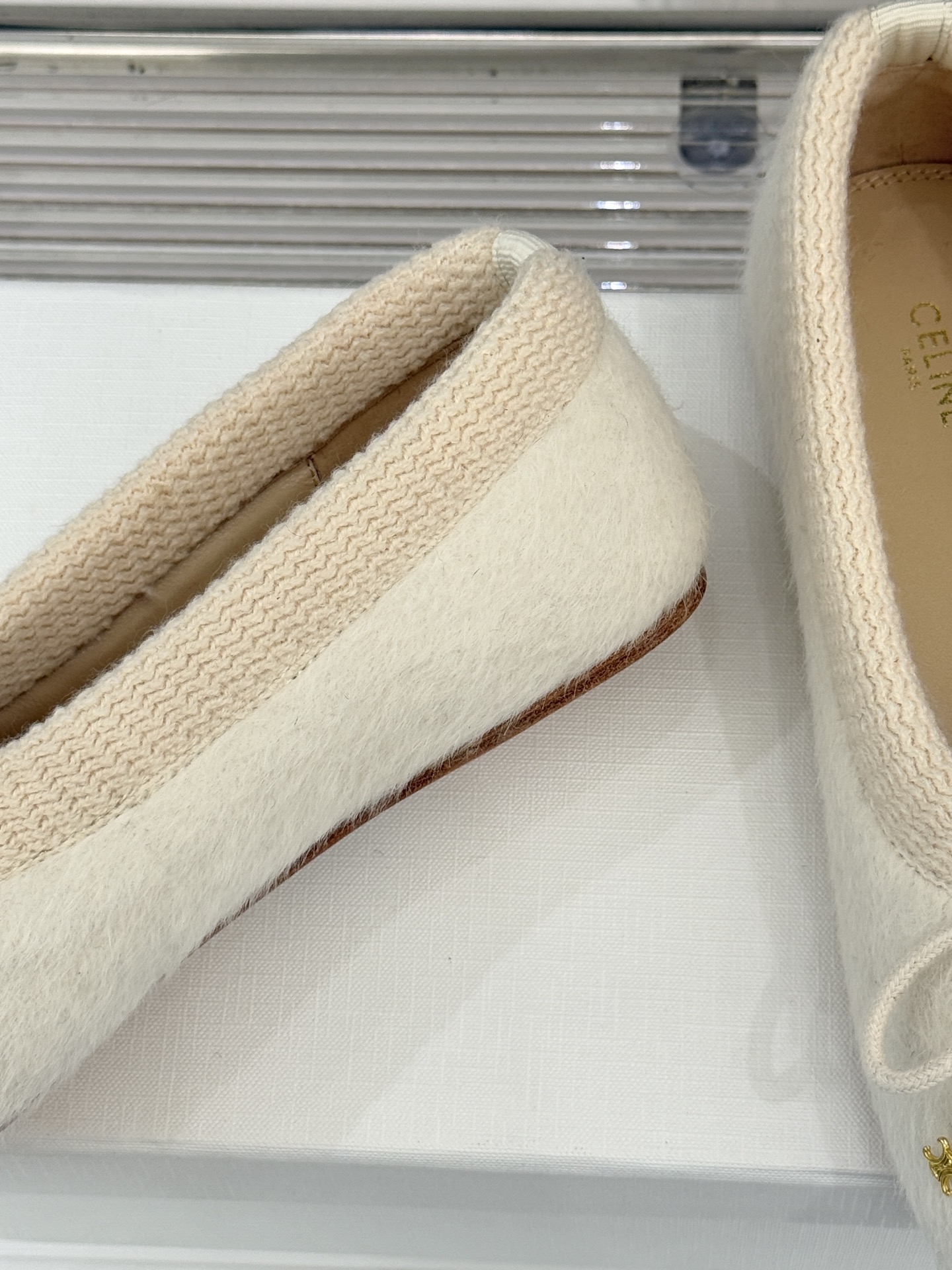 Celine /塞琳25WF新品蝴蝶结针织毛毛平底芭蕾舞鞋当芭蕾美学的灵动邂逅布尔乔亚风的慵懒精致这双芭