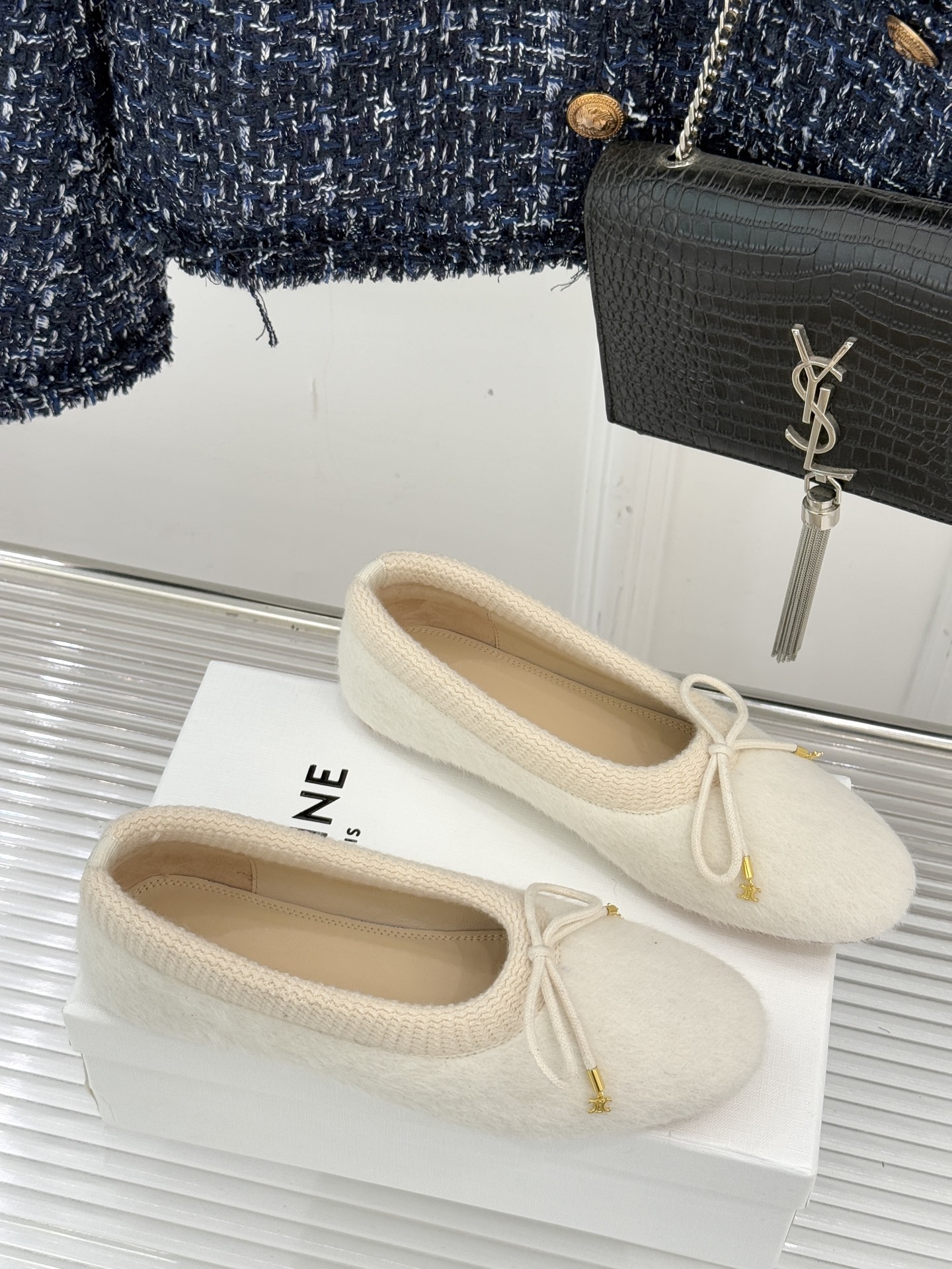 Celine /塞琳25WF新品蝴蝶结针织毛毛平底芭蕾舞鞋当芭蕾美学的灵动邂逅布尔乔亚风的慵懒精致这双芭