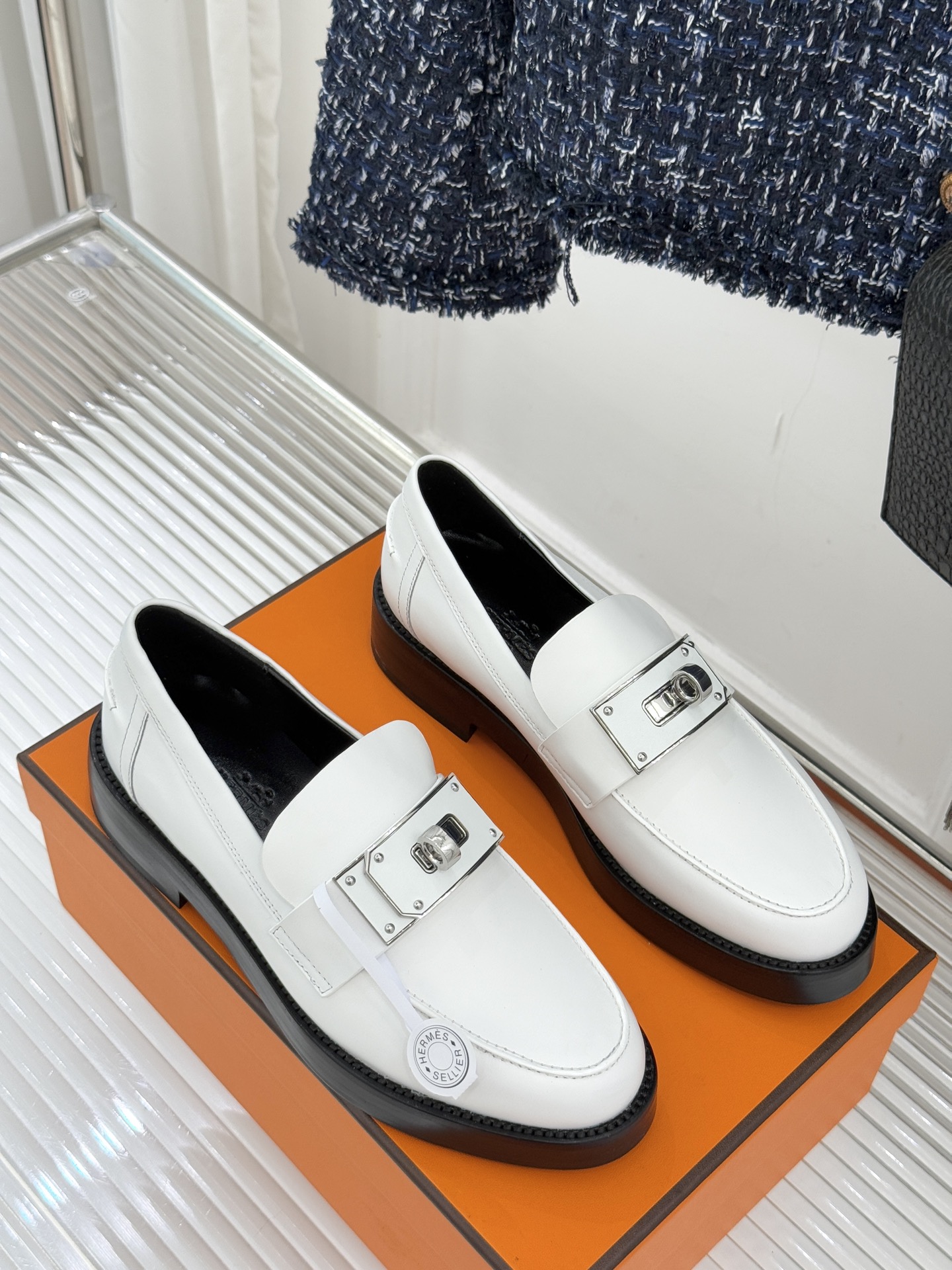 （配原版飞机盒）Hermès/爱马仕25WF新品Kelly扣复古厚底乐福鞋 当传奇Kelly扣邂逅复古厚