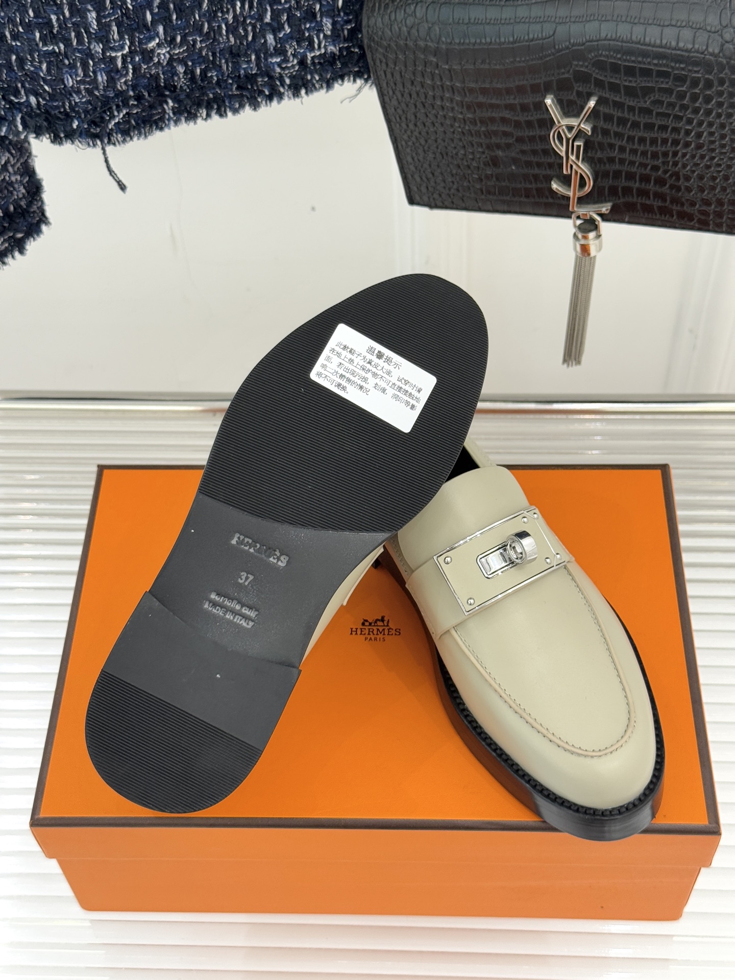 （配原版飞机盒）Hermès/爱马仕25WF新品Kelly扣复古厚底乐福鞋 当传奇Kelly扣邂逅复古厚