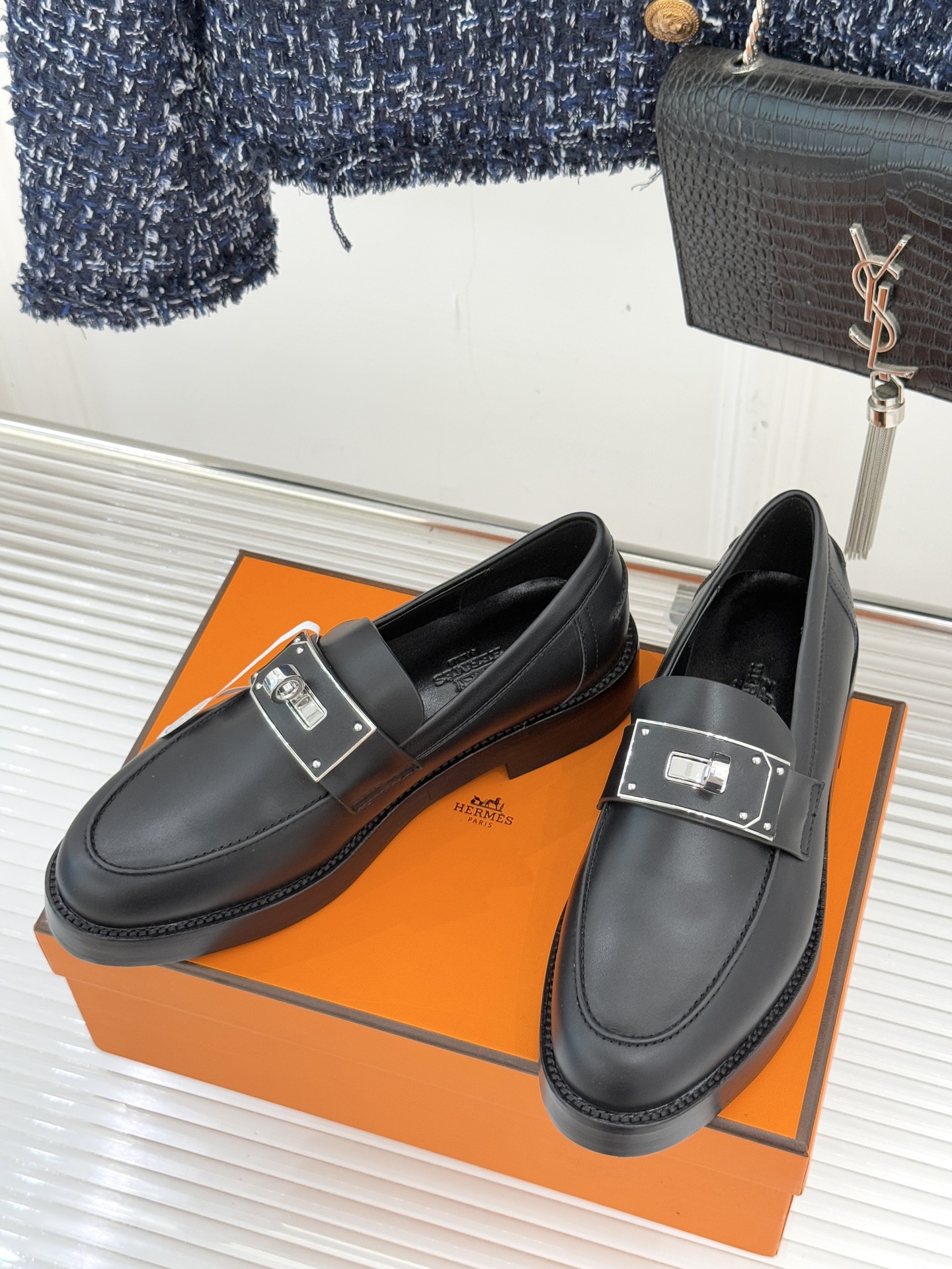 （配原版飞机盒）Hermès/爱马仕25WF新品Kelly扣复古厚底乐福鞋 当传奇Kelly扣邂逅复古厚