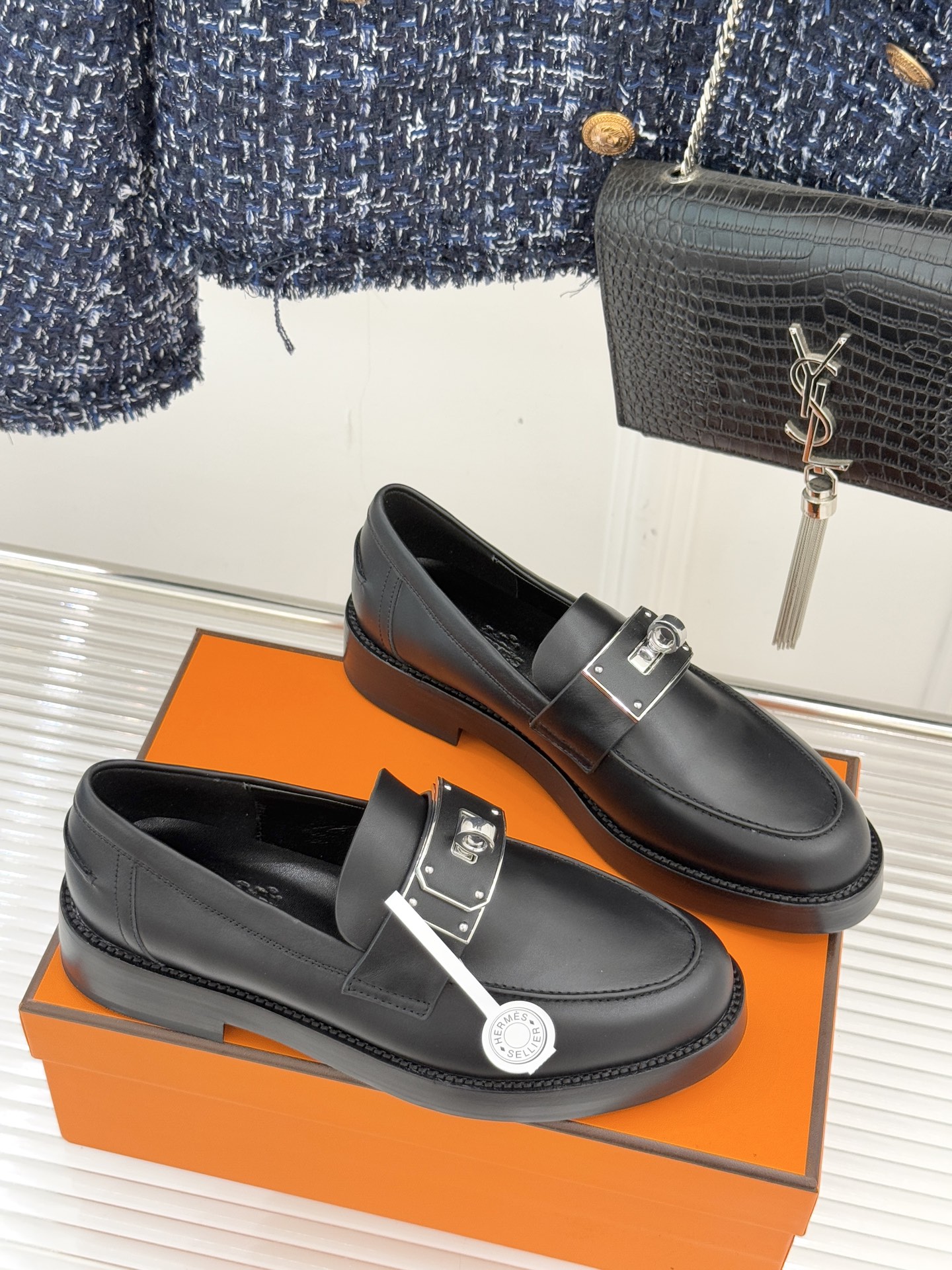 （配原版飞机盒）Hermès/爱马仕25WF新品Kelly扣复古厚底乐福鞋 当传奇Kelly扣邂逅复古厚