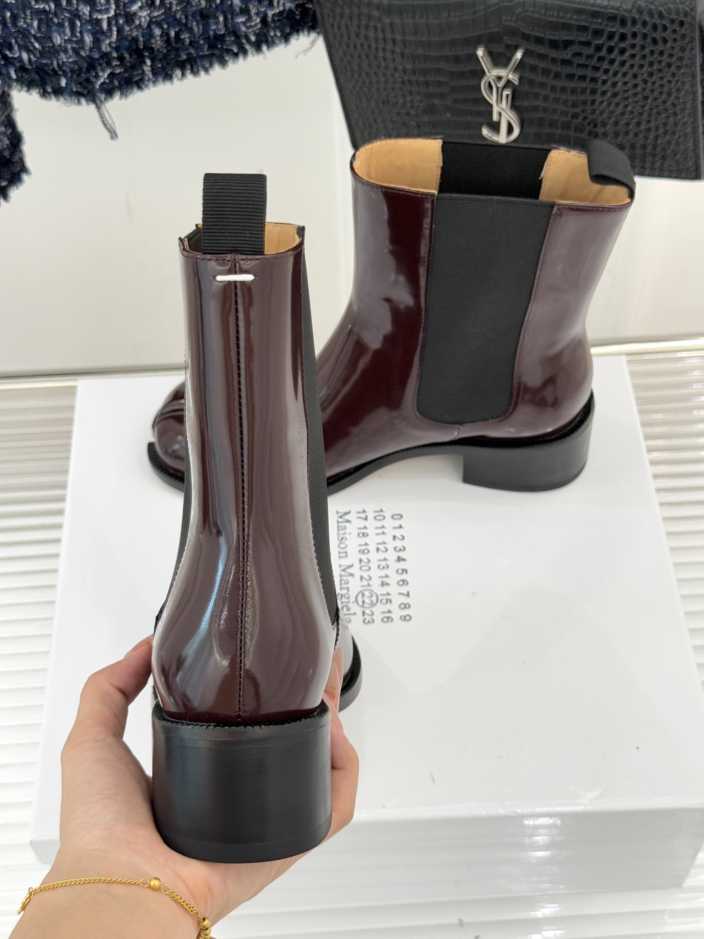 Maison Margiela｜MM625WF新品爆款tabi分趾切尔西短靴当哥特式建筑的凌厉线条邂逅东