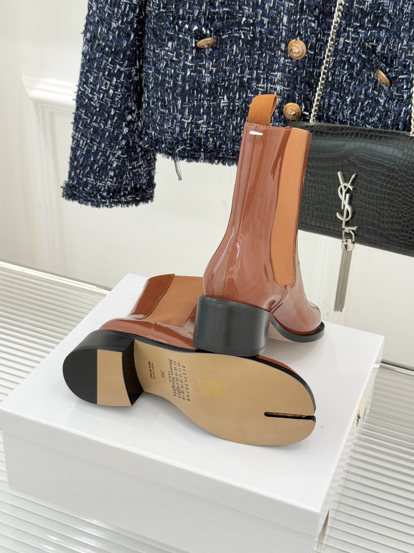 Maison Margiela｜MM625WF新品爆款tabi分趾切尔西短靴当哥特式建筑的凌厉线条邂逅东