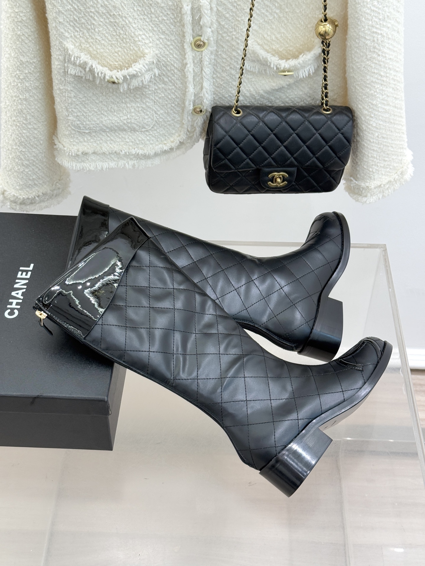 CHANE*｜小香经典大双C菱格中古靴子系列！这双丽珍鞋 简直是时尚长河里的璀璨明珠它的设计极具辨识度 