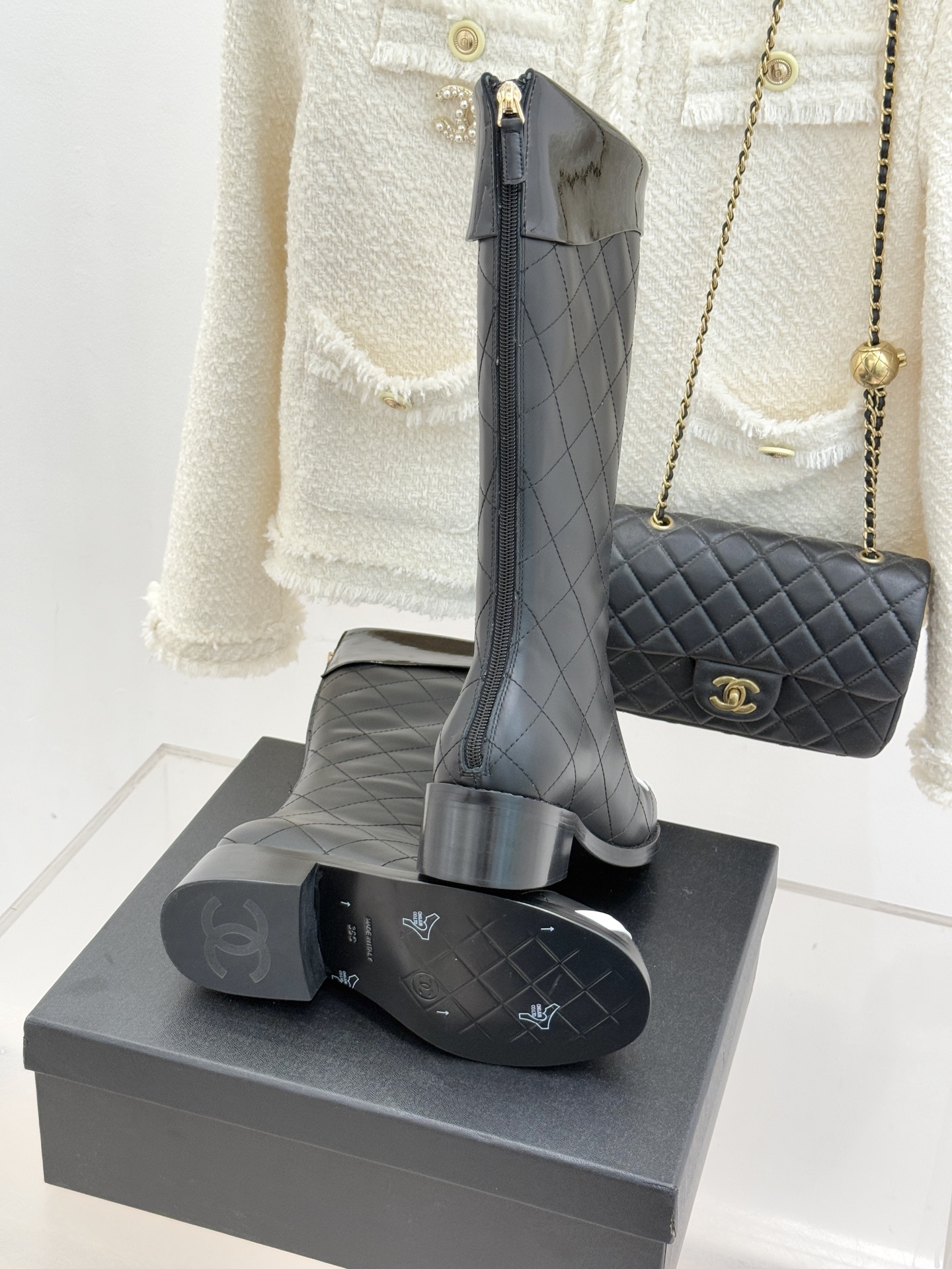 CHANE*｜小香经典大双C菱格中古靴子系列！这双丽珍鞋 简直是时尚长河里的璀璨明珠它的设计极具辨识度 