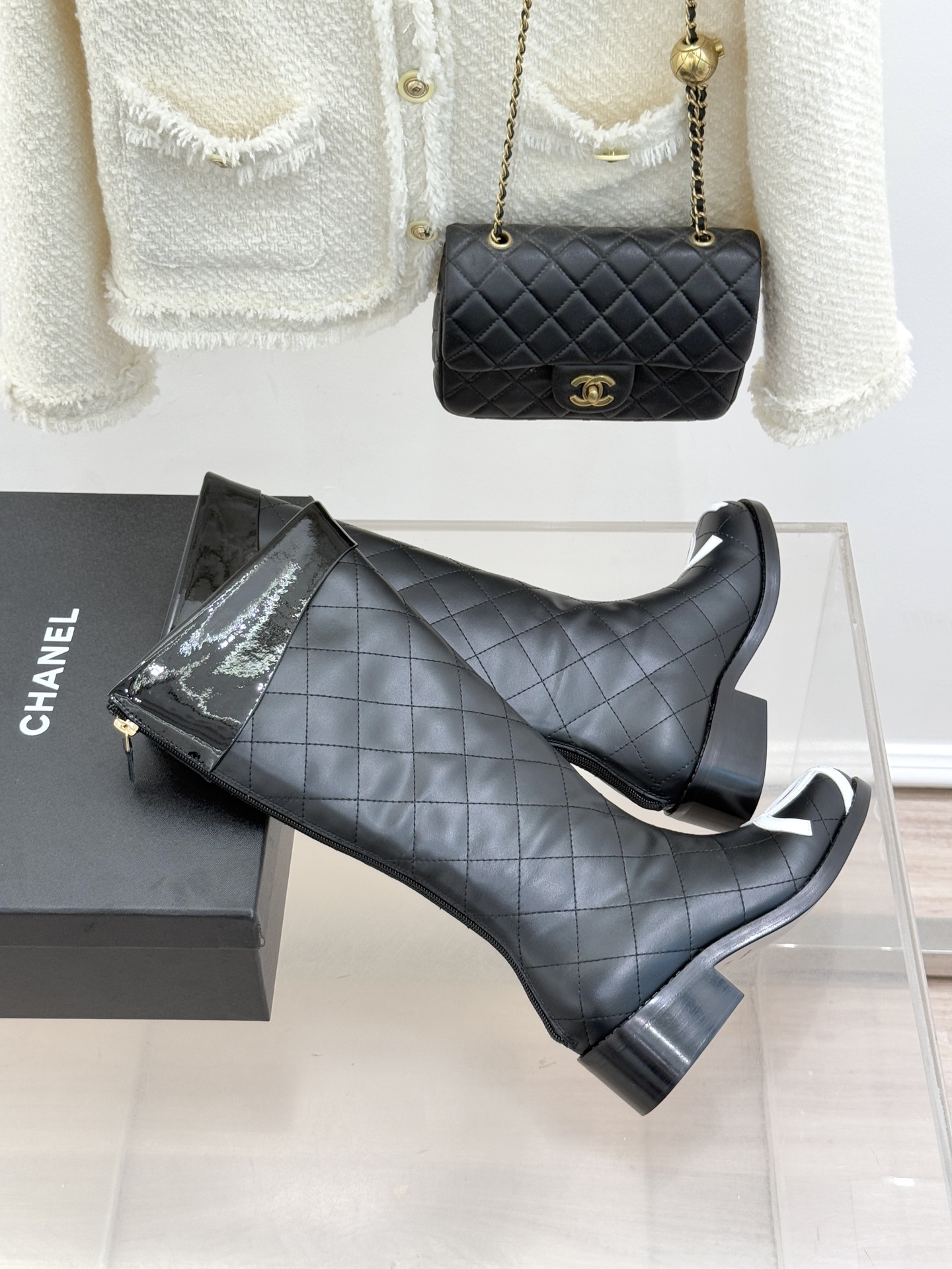 CHANE*｜小香经典大双C菱格中古靴子系列！这双丽珍鞋 简直是时尚长河里的璀璨明珠它的设计极具辨识度 