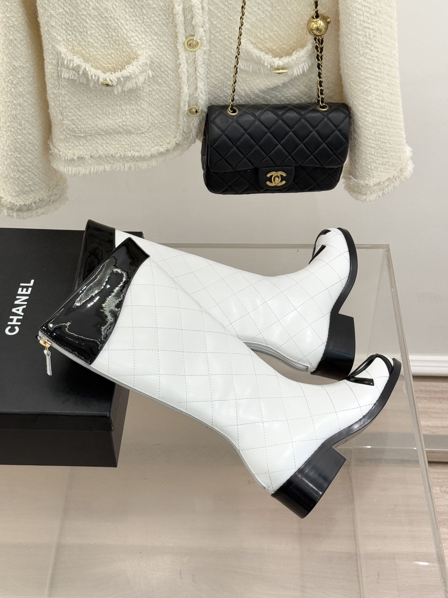 CHANE*｜小香经典大双C菱格中古靴子系列！这双丽珍鞋 简直是时尚长河里的璀璨明珠它的设计极具辨识度 