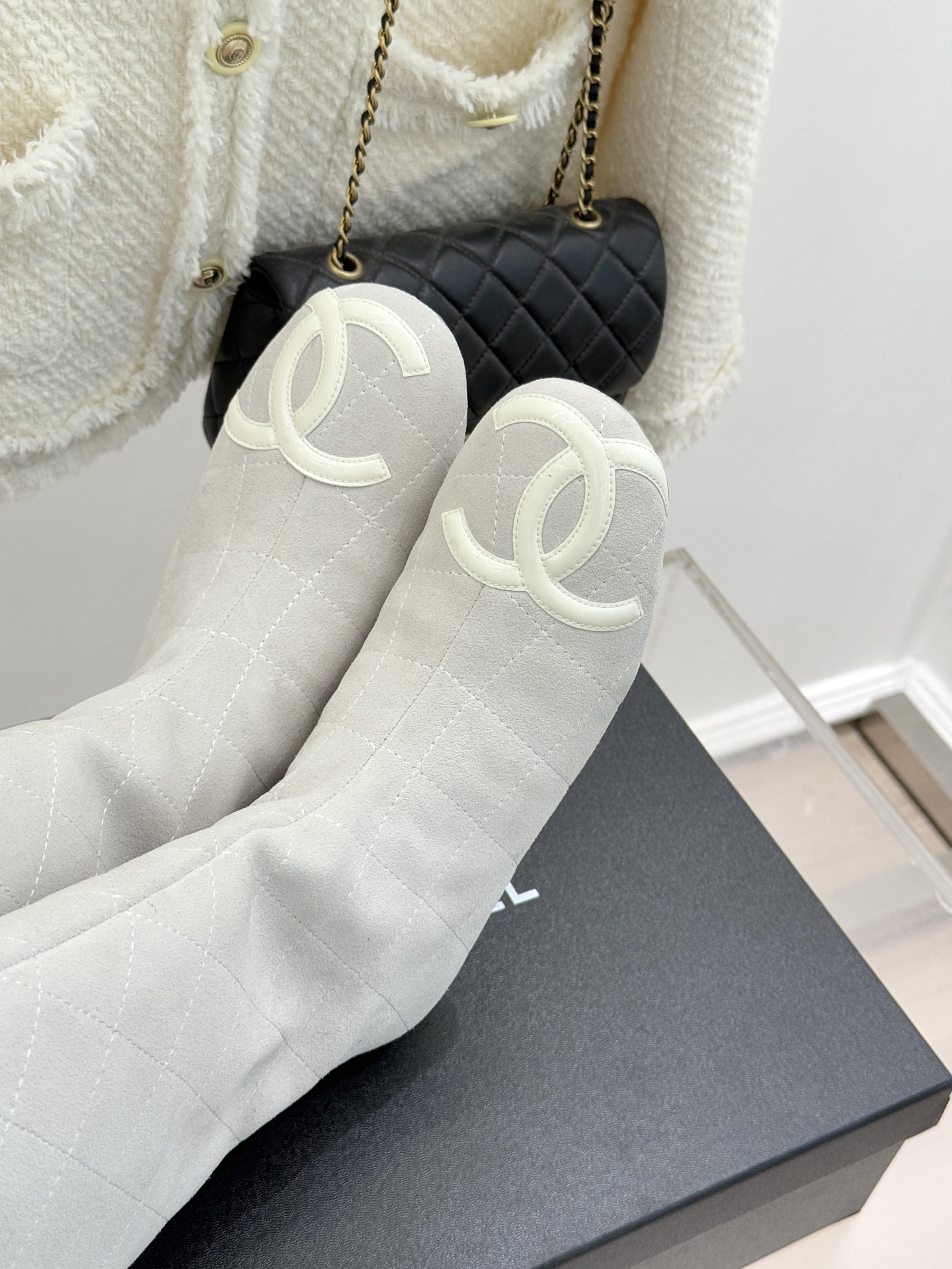 CHANE*｜小香经典大双C菱格中古中筒靴这双丽珍鞋 简直是时尚长河里的璀璨明珠它的设计极具辨识度 大双